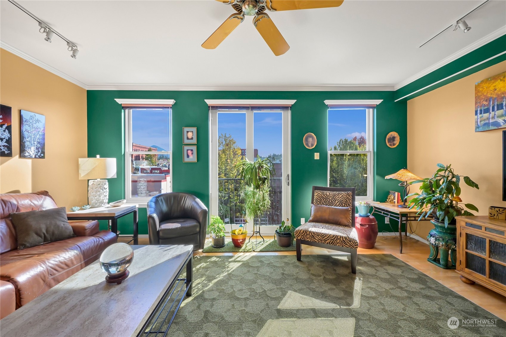 1134 Finnegan Way Unit: 402