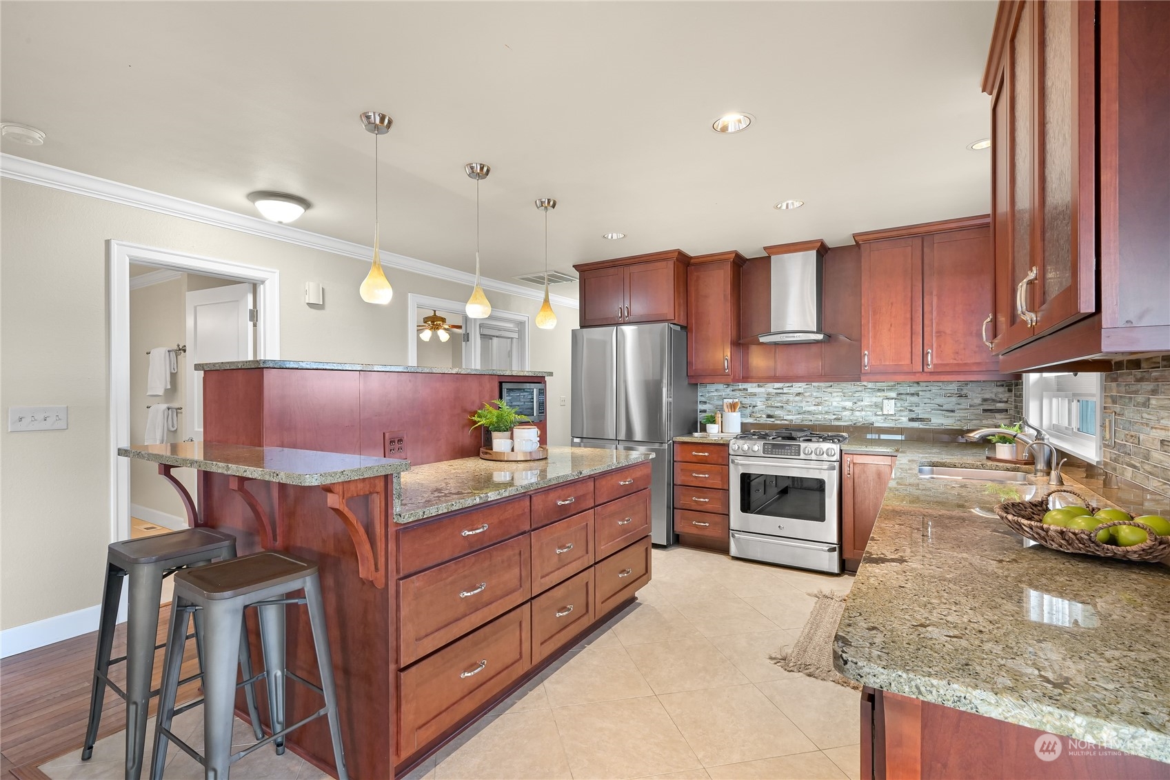 1395 SE Camano Drive