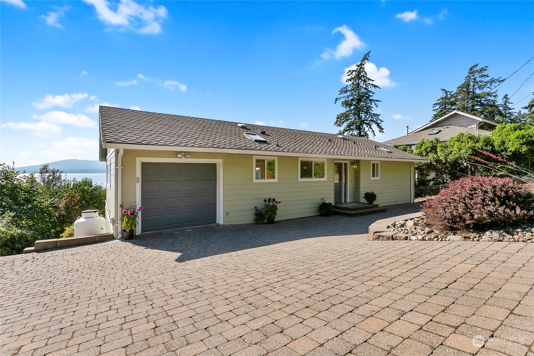 1311 Chuckanut Drive