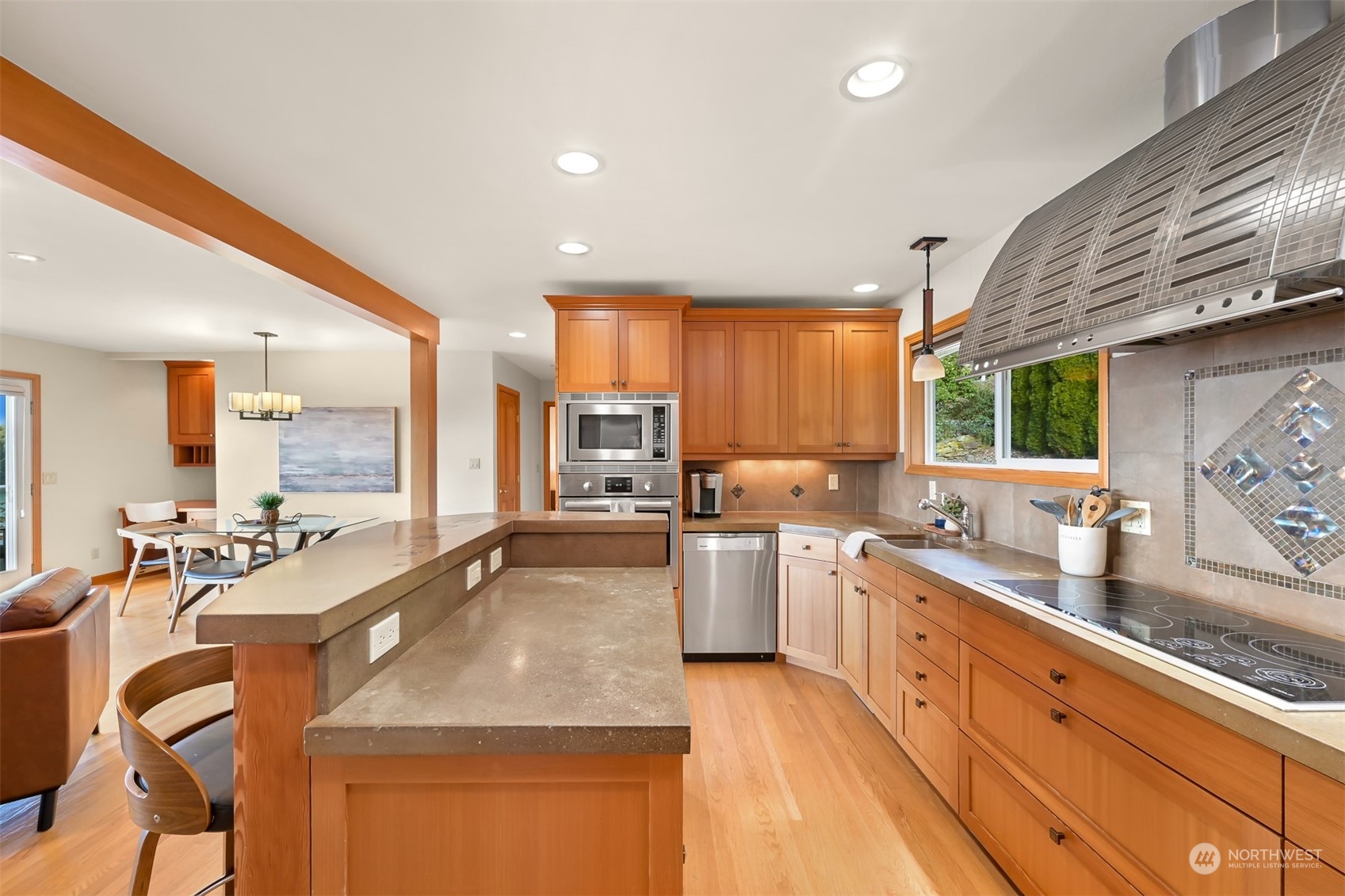 1311 Chuckanut Drive