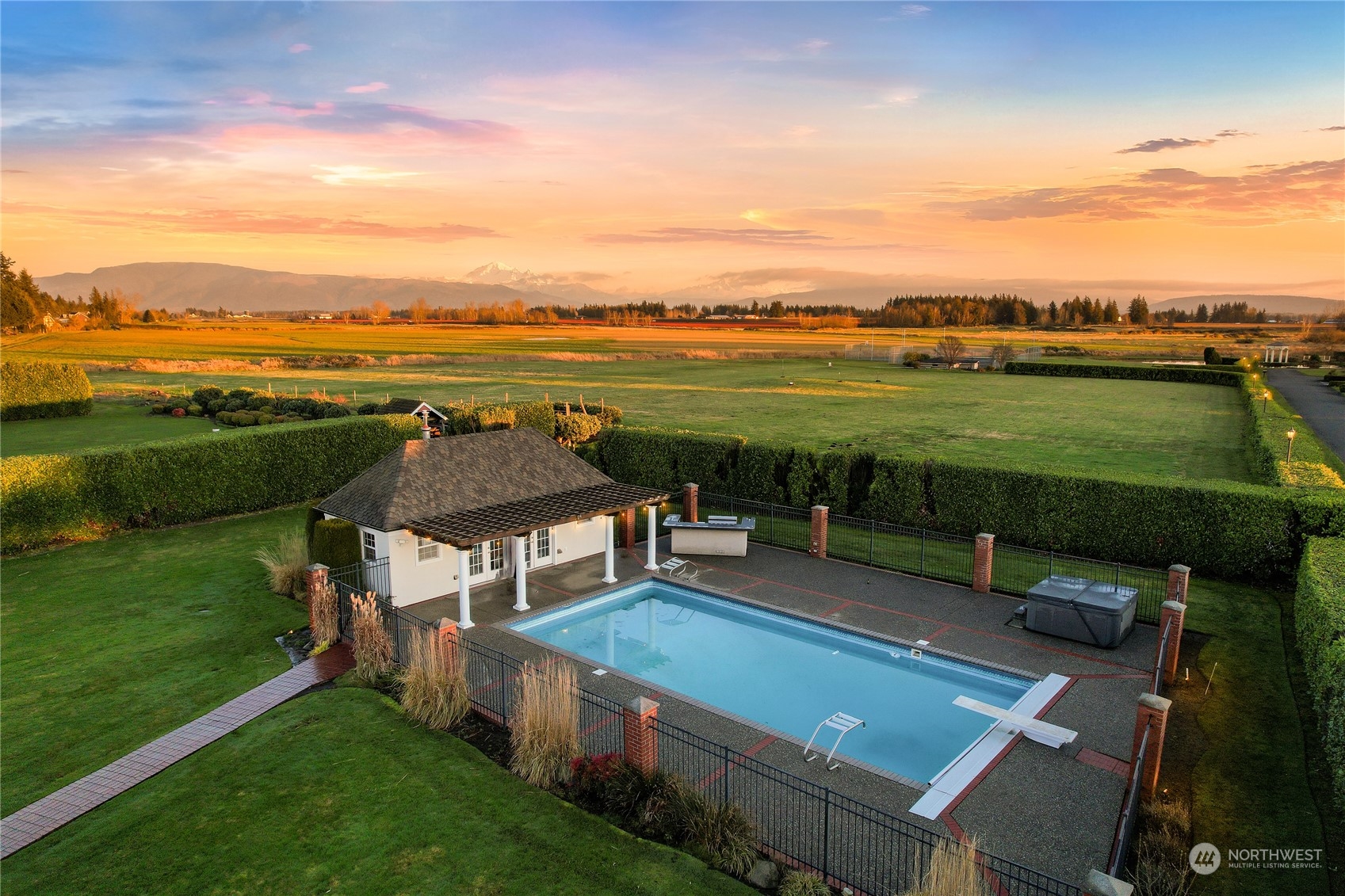 353 E Wiser Lake Road