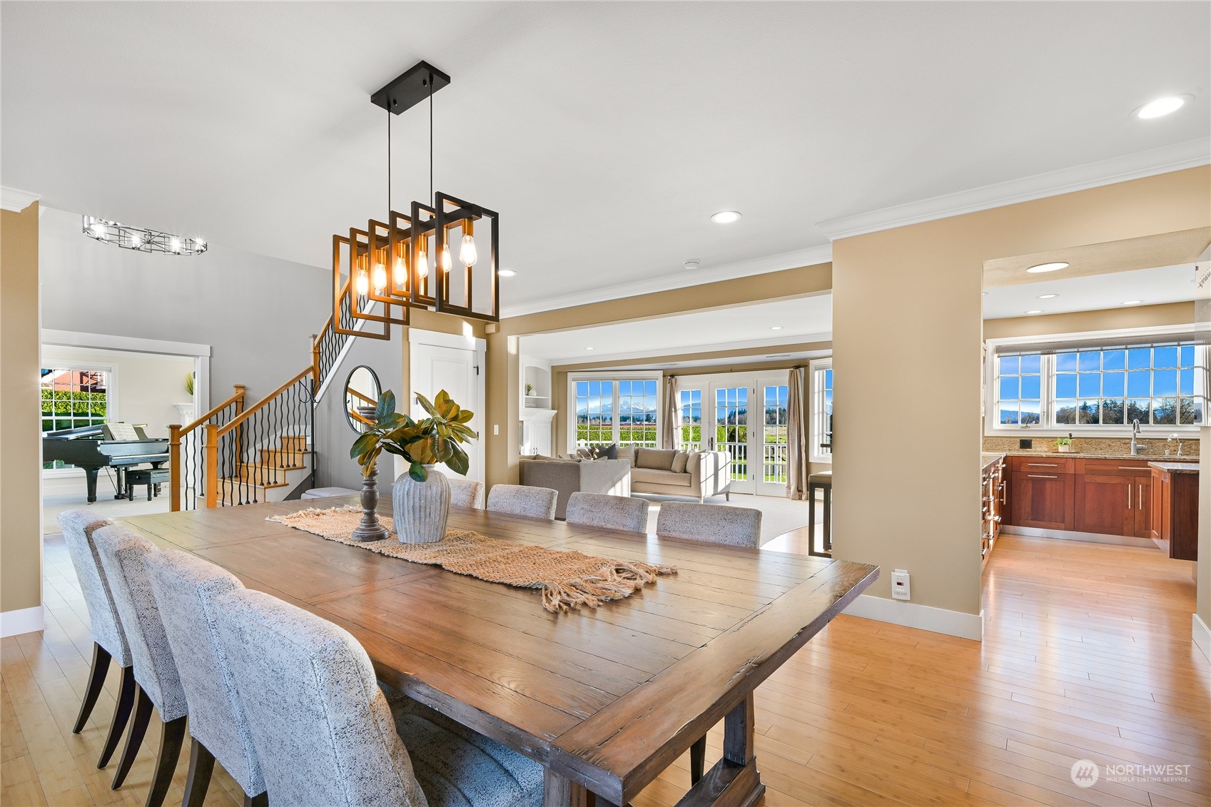 353 E Wiser Lake Road