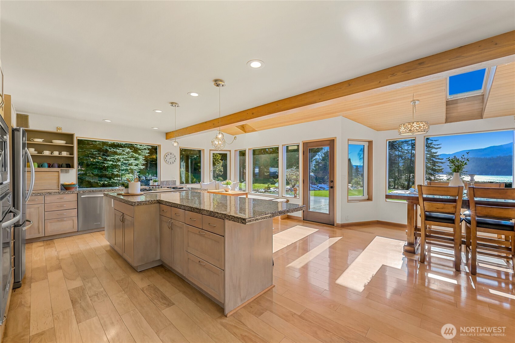 2724 Willow Lane