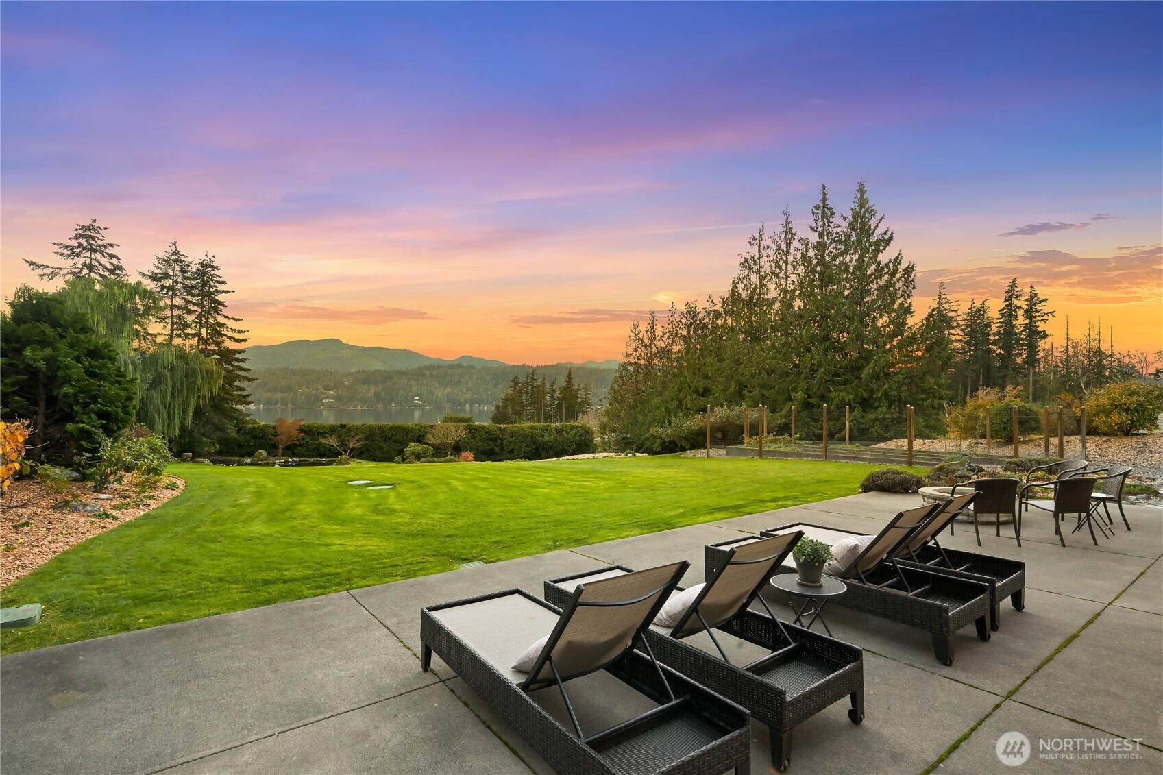2724 Willow Lane
