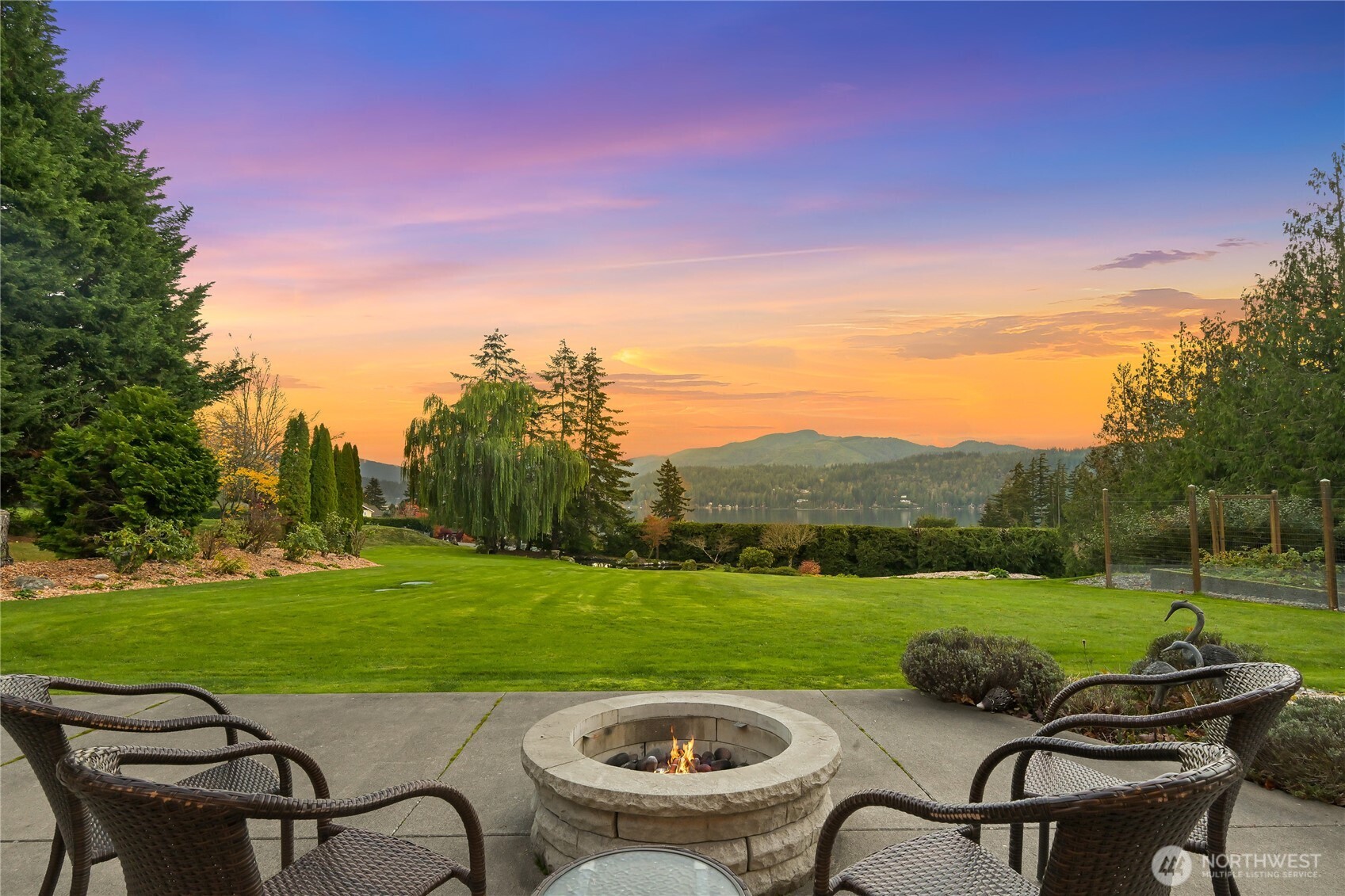 2724 Willow Lane