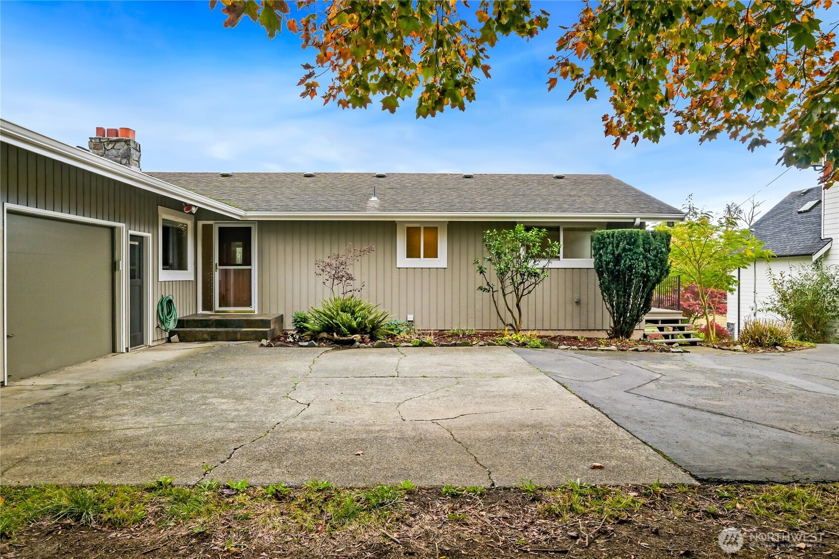 809 Gilbert Drive