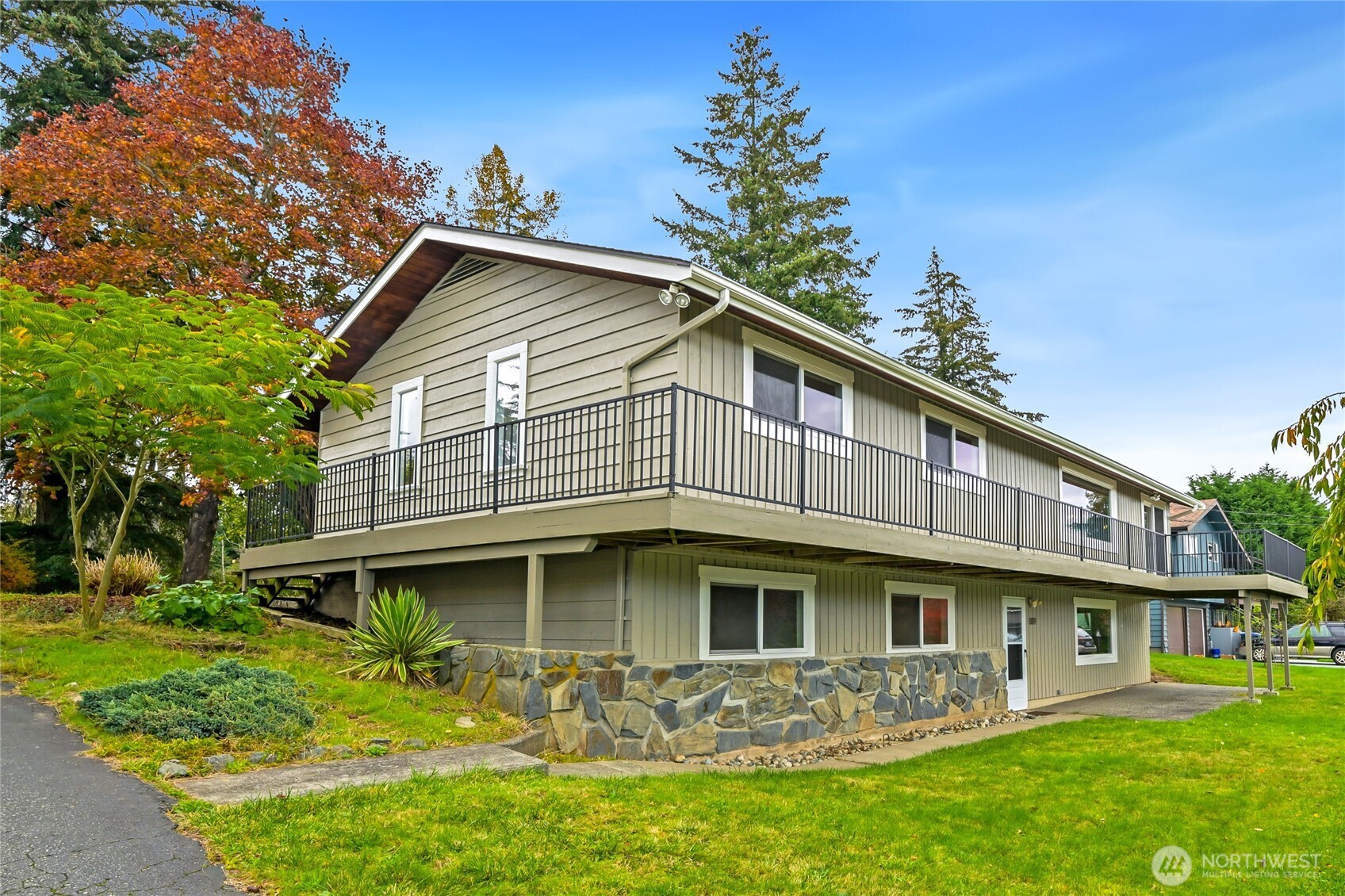 809 Gilbert Drive