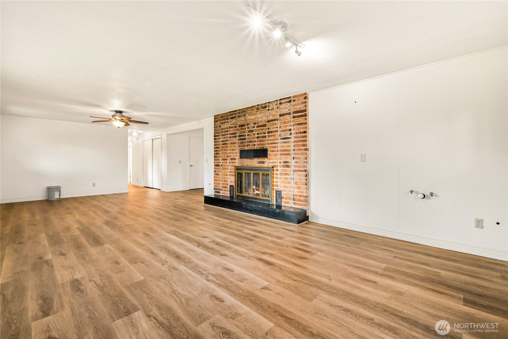 809 Gilbert Drive