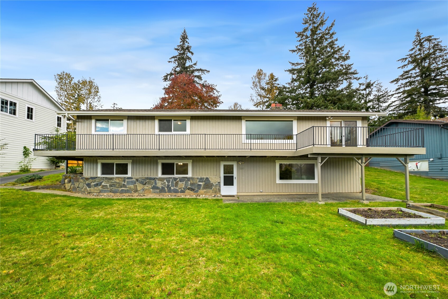 809 Gilbert Drive