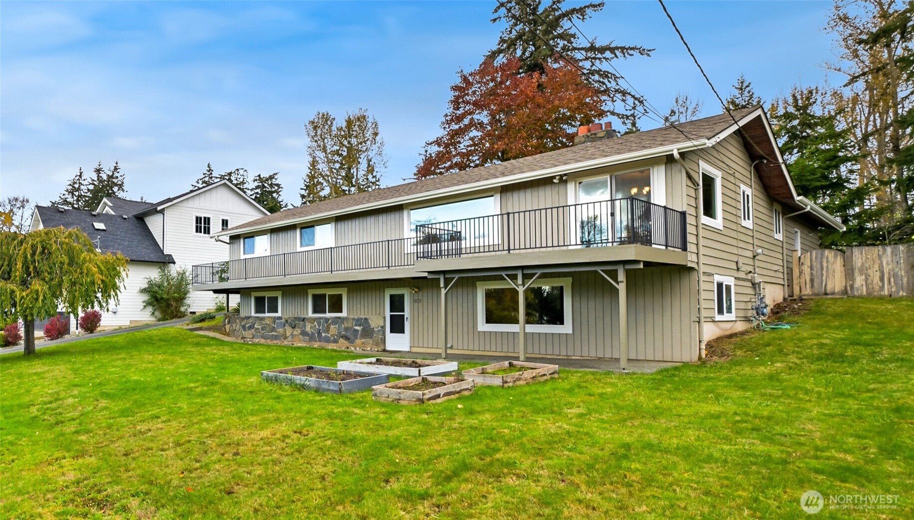 809 Gilbert Drive