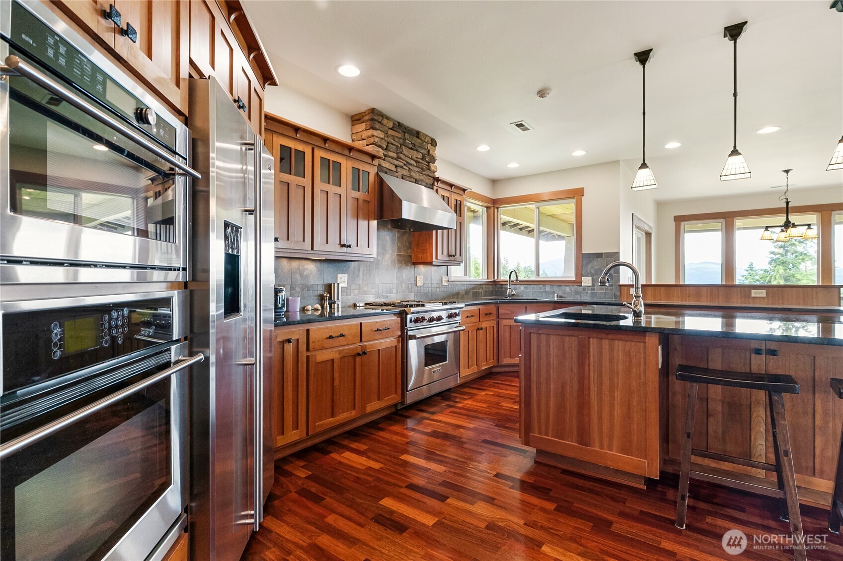 1944 Discovery Heights Drive