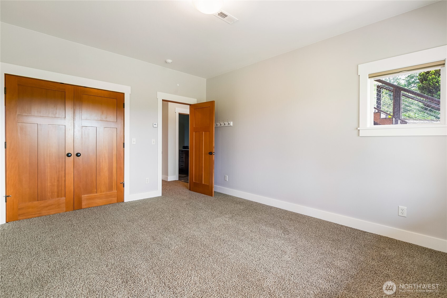 1944 Discovery Heights Drive
