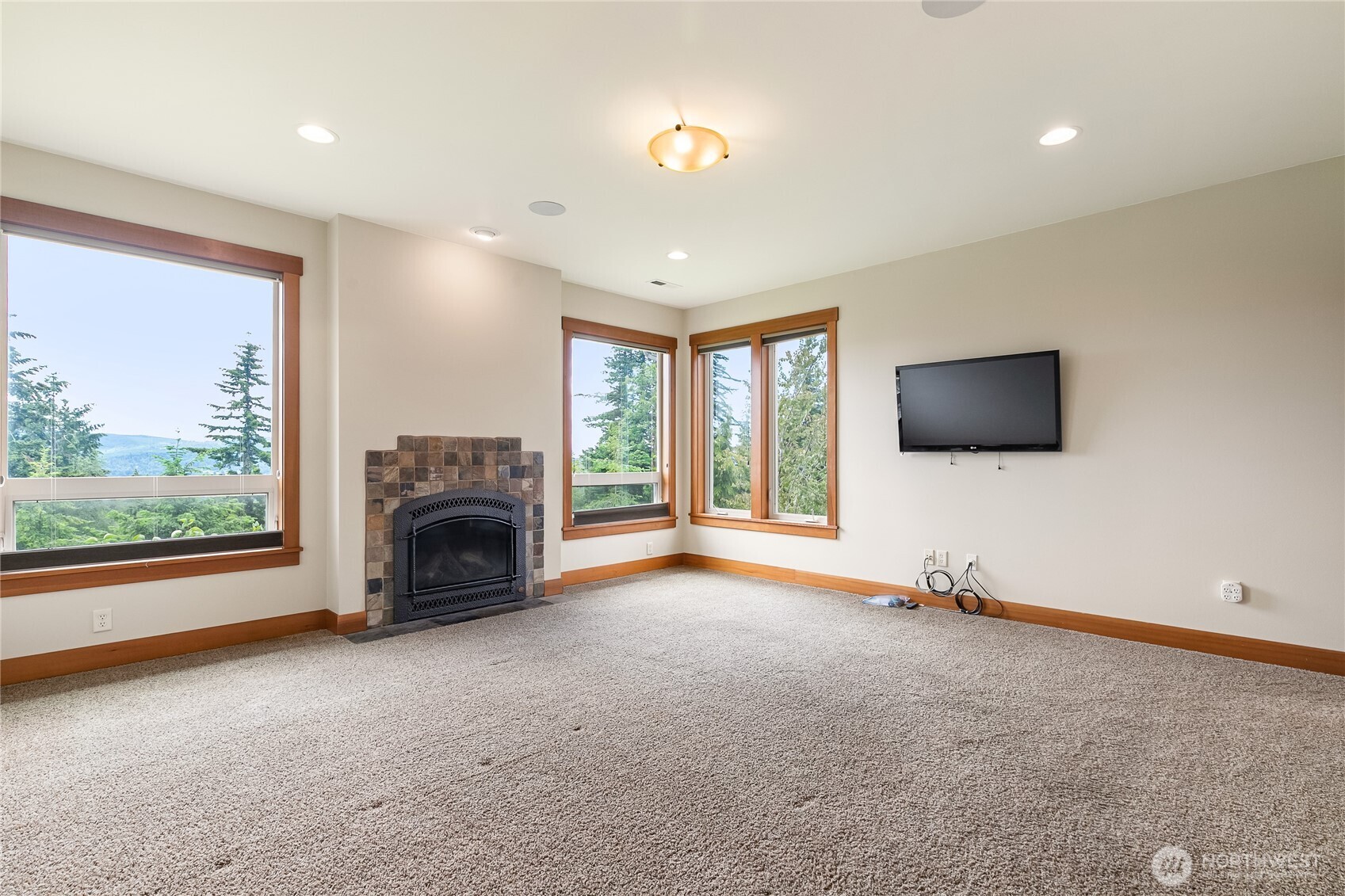 1944 Discovery Heights Drive