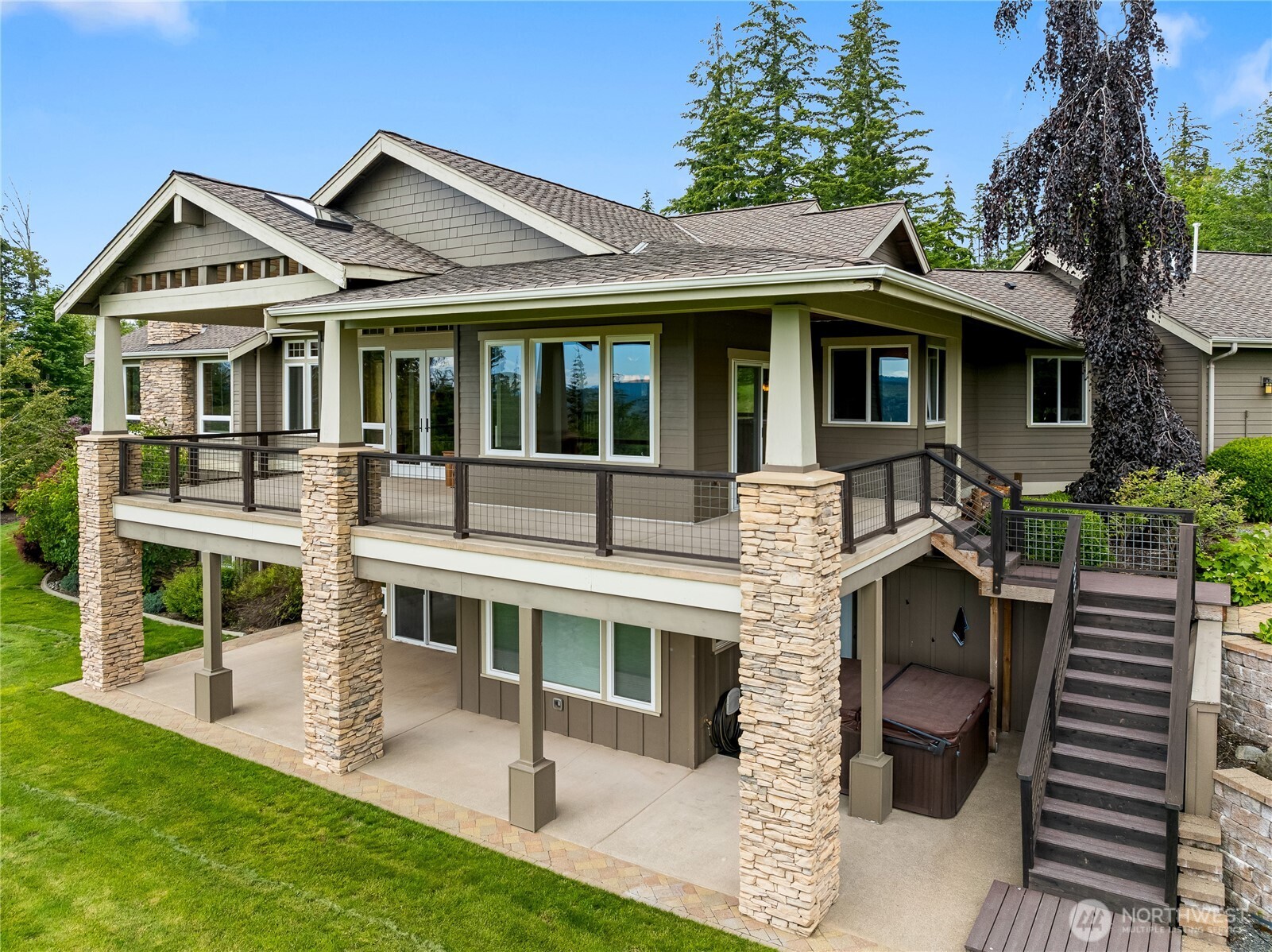 1944 Discovery Heights Drive