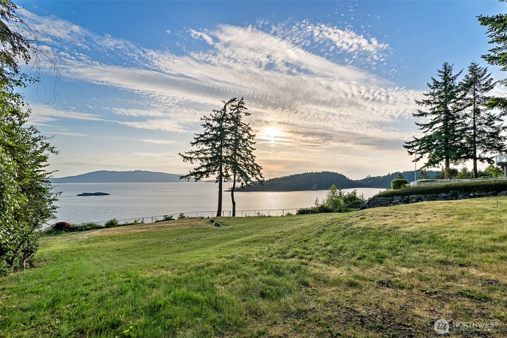 1279 Chuckanut Drive