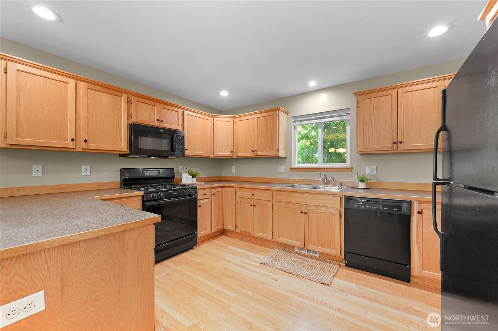 16 Rocky Ridge Drive