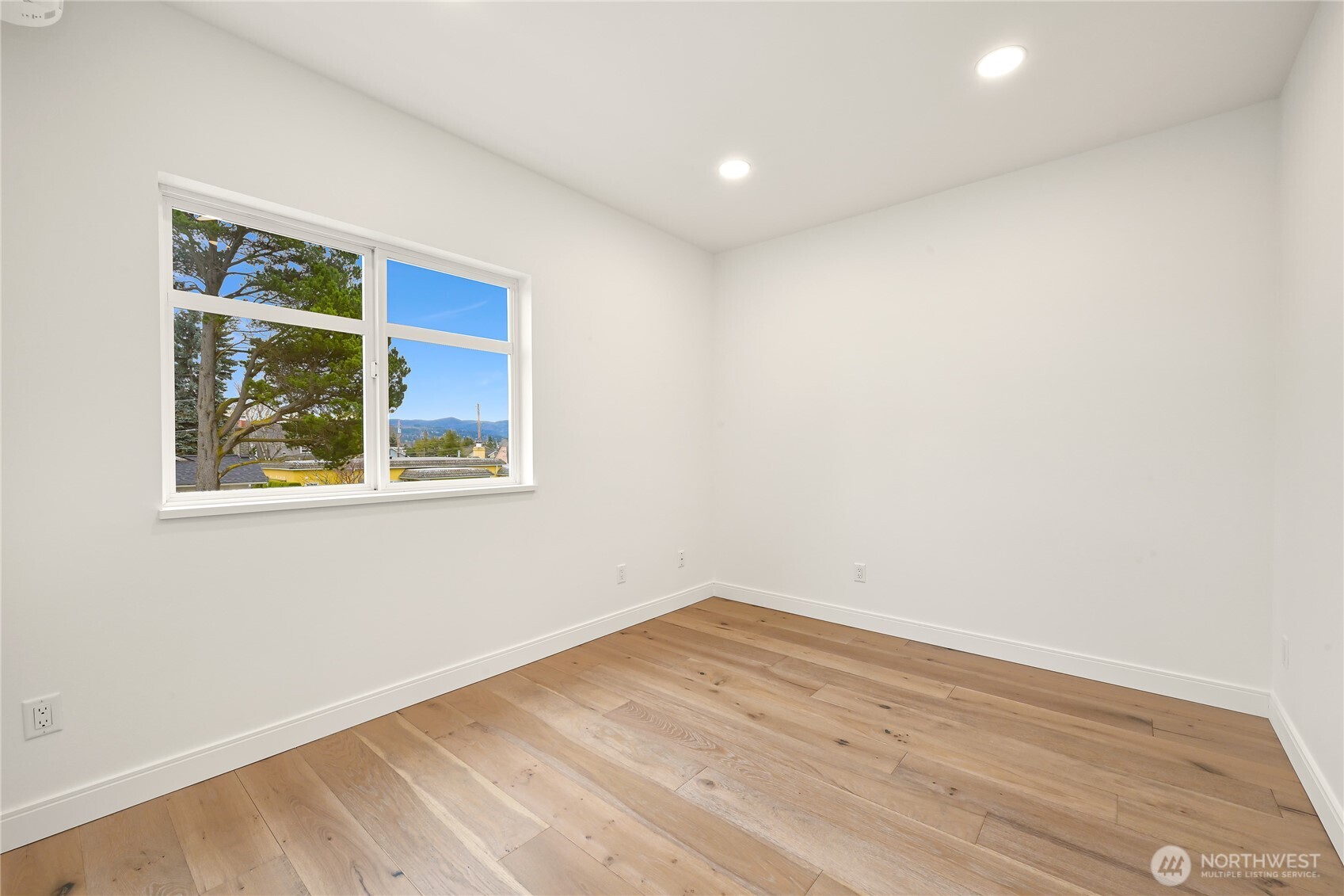 2815 Sunset Drive