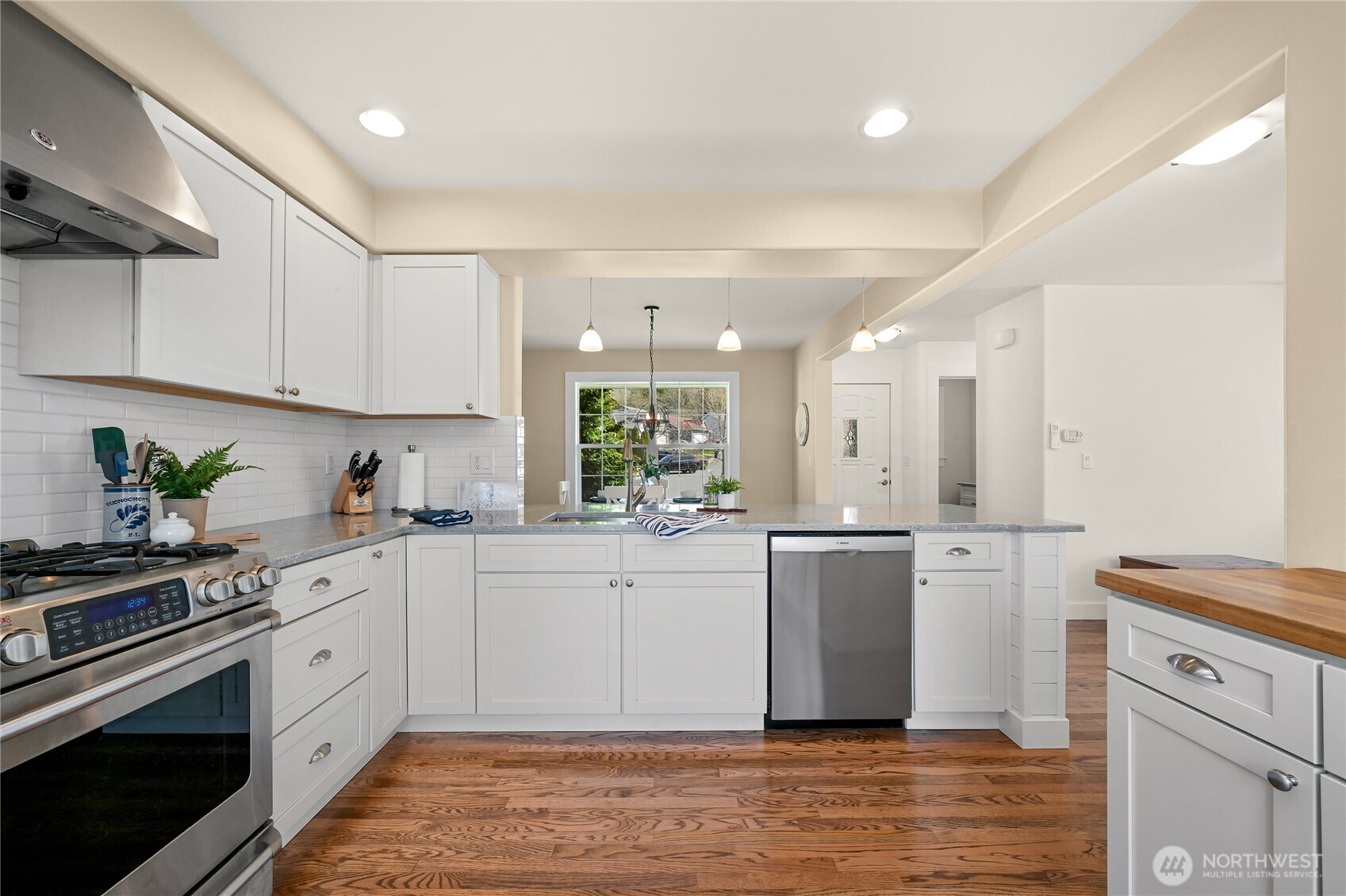 544 Midwood Court