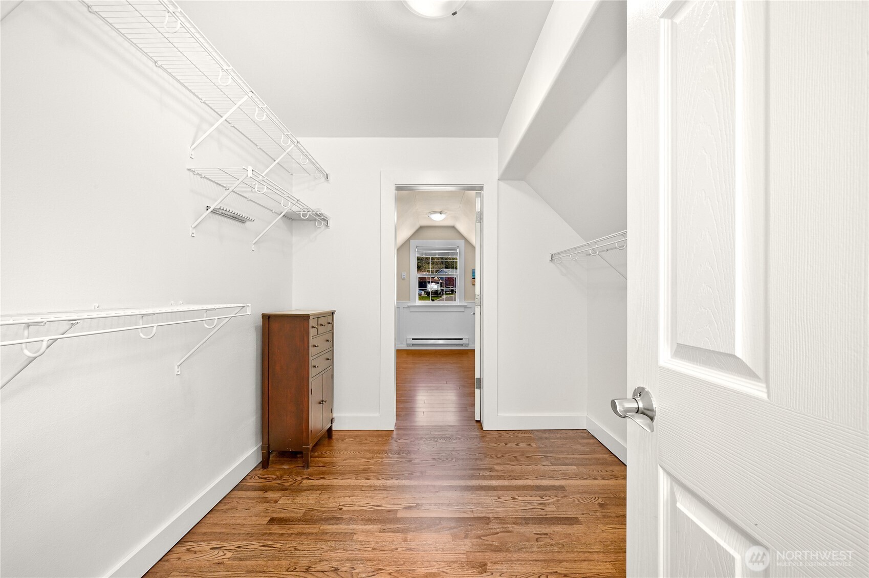 544 Midwood Court