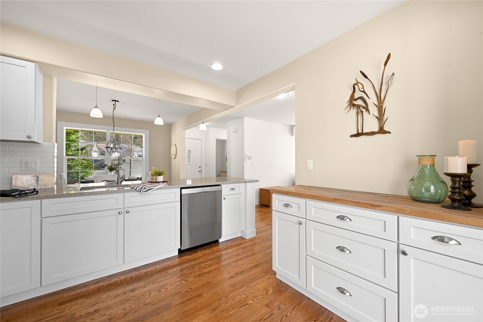 544 Midwood Court
