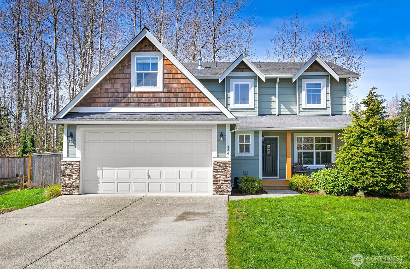 544 Midwood Court