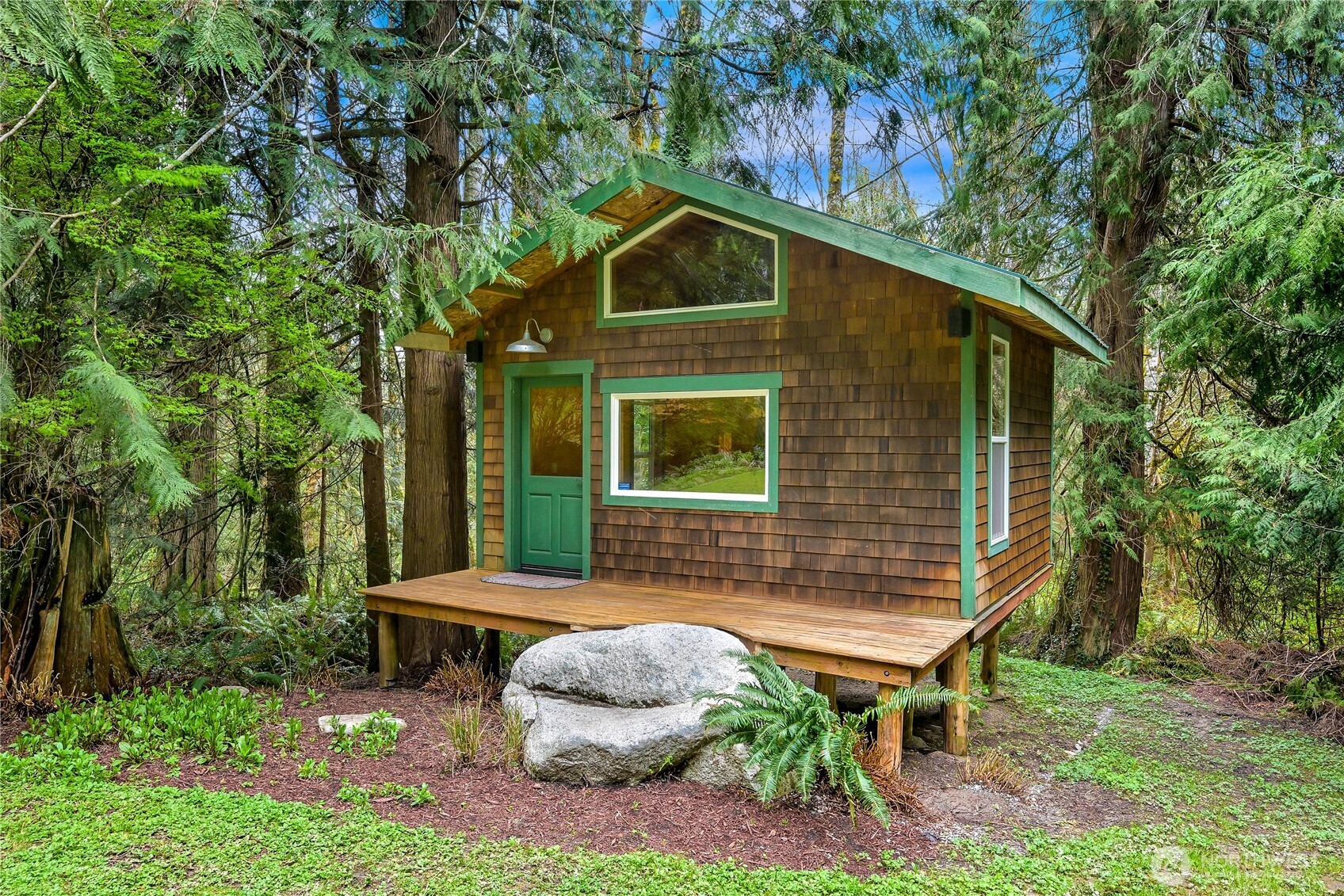 498 Summerland Road