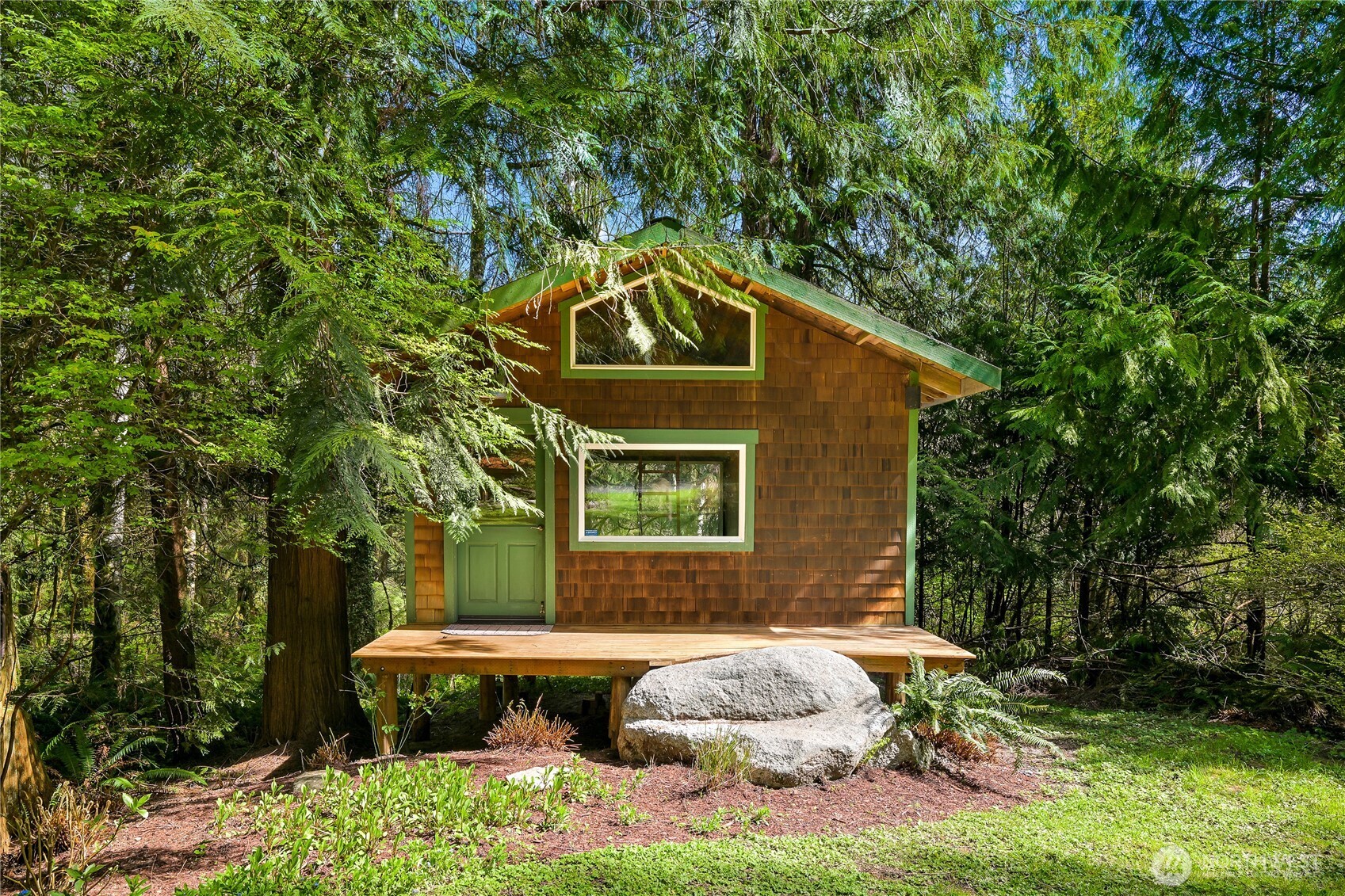 498 Summerland Road