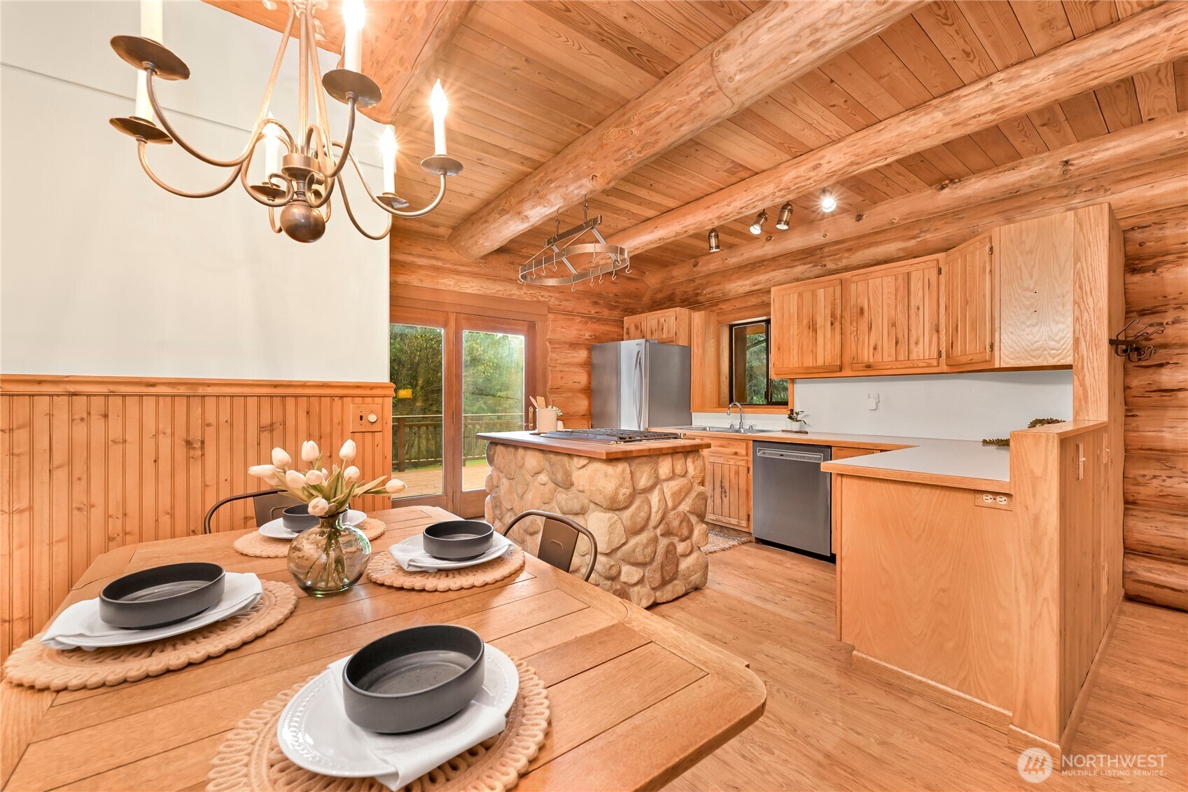 498 Summerland Road