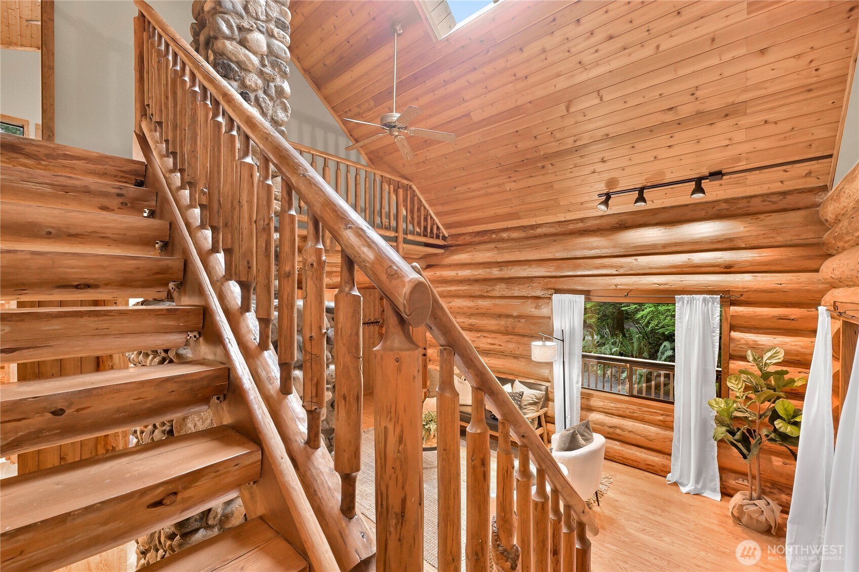 498 Summerland Road