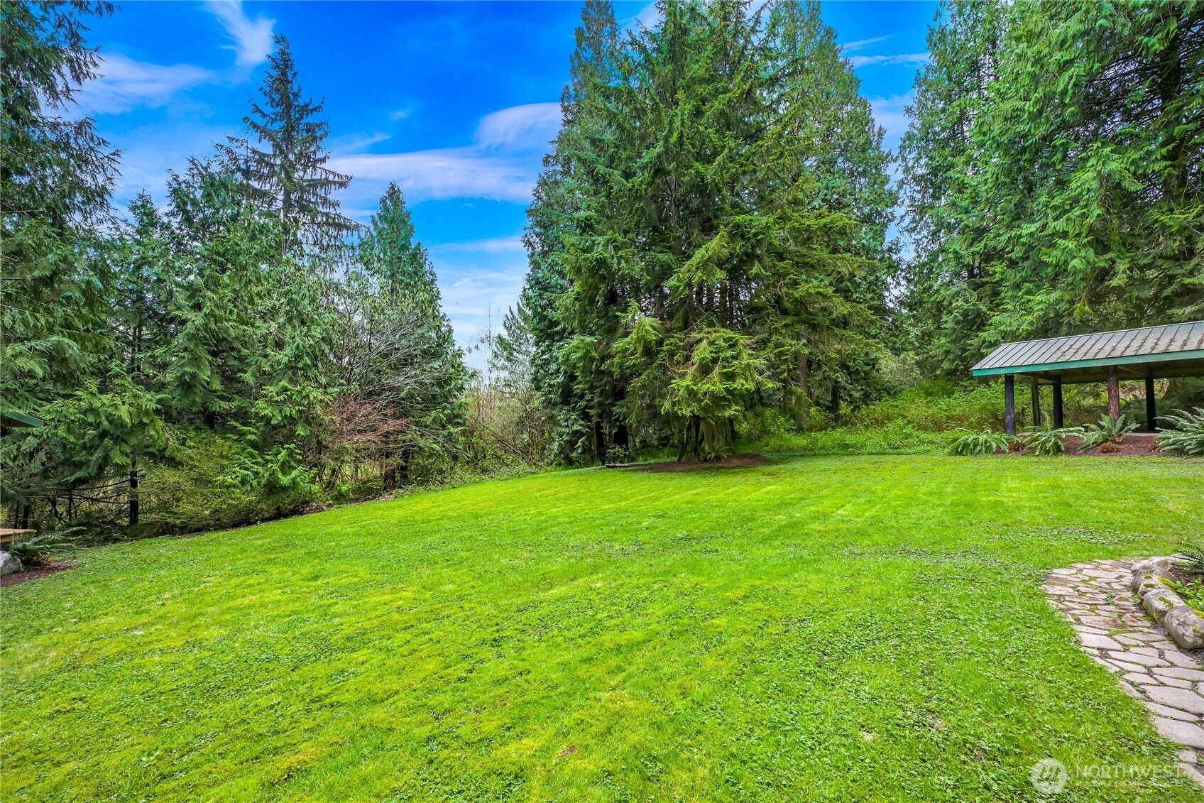 498 Summerland Road