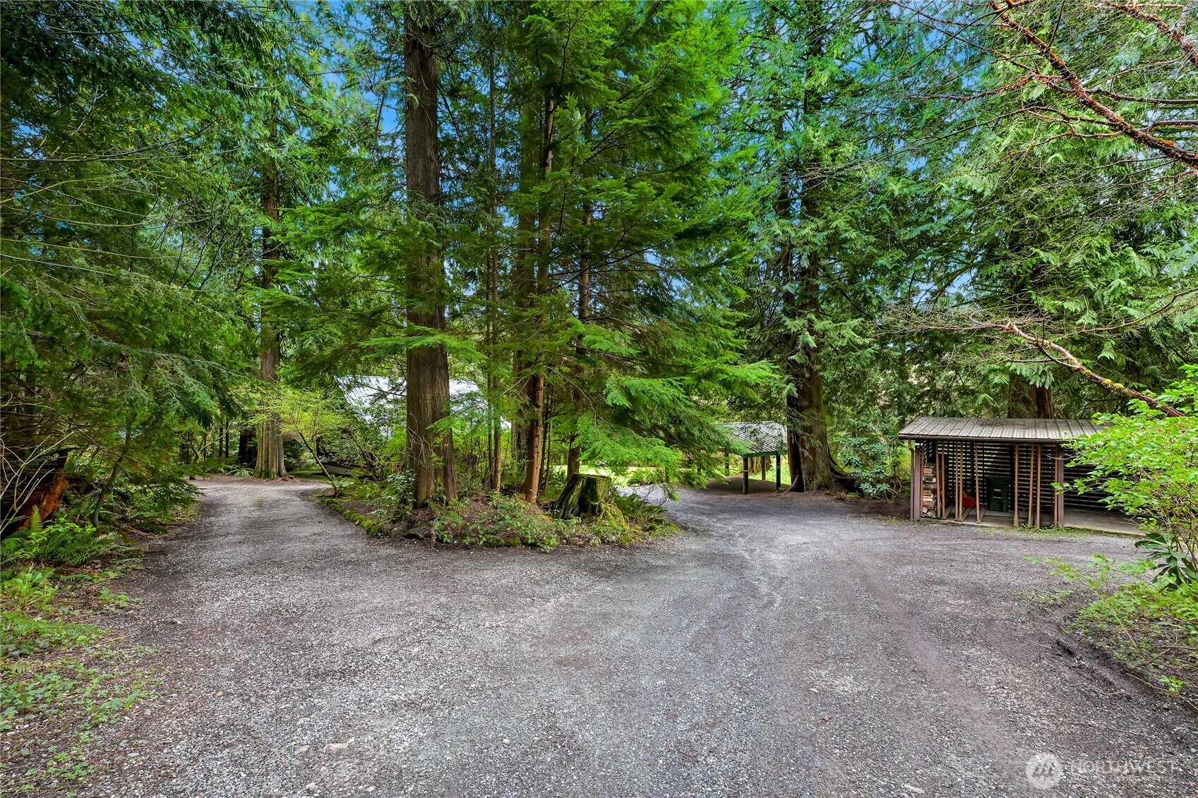 498 Summerland Road