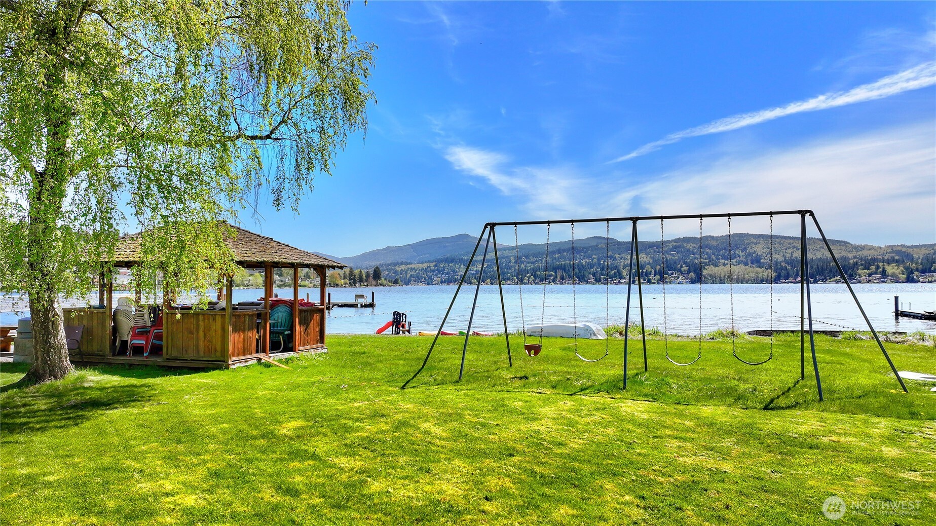 1117 E Beachview Place