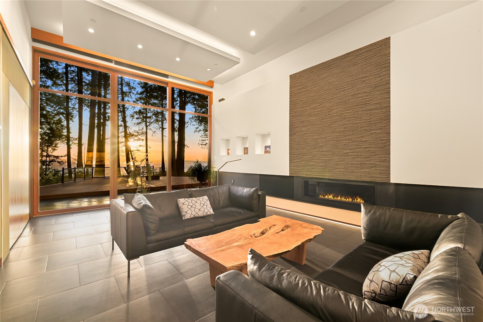 8277 Semiahmoo Drive