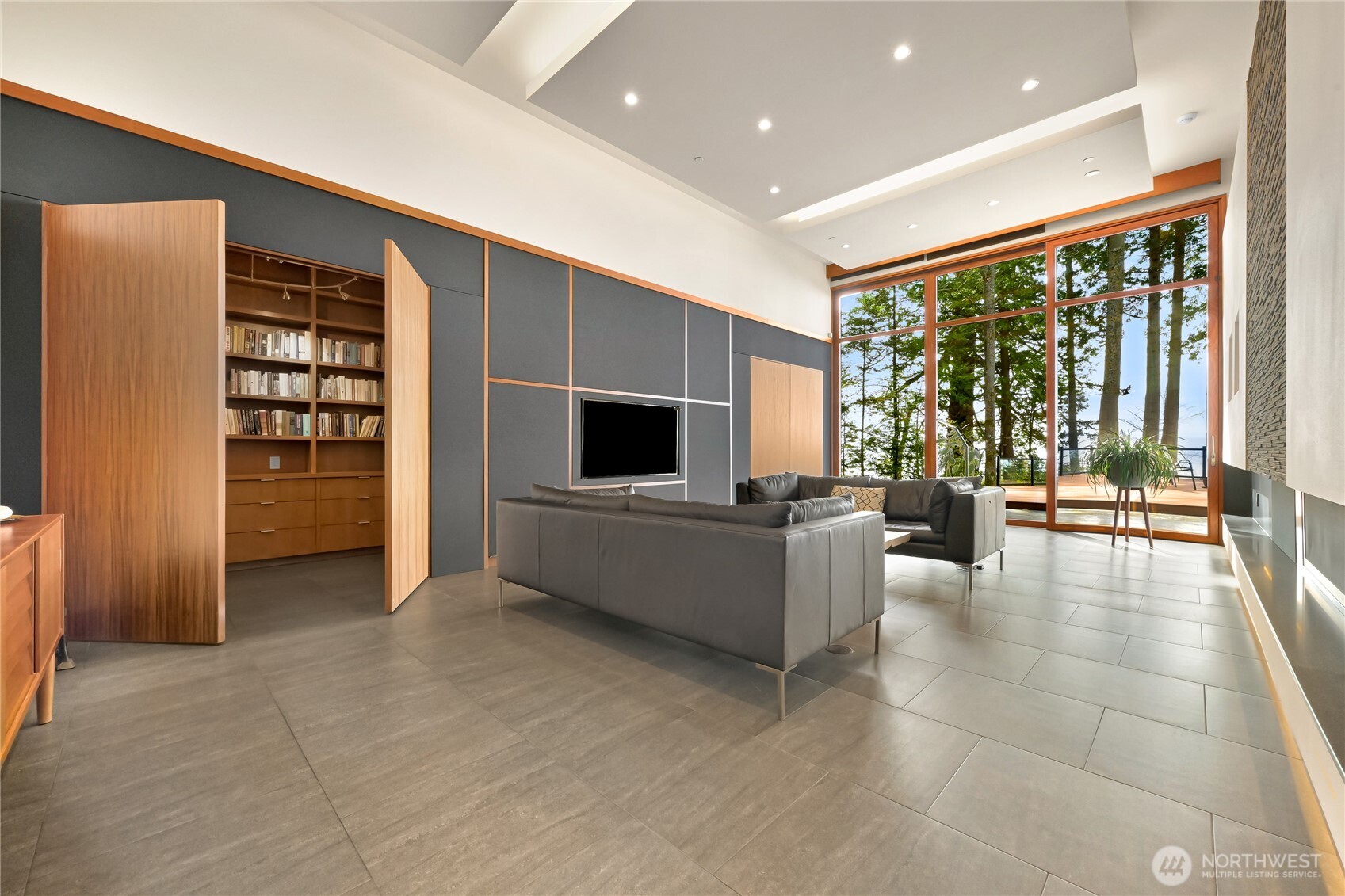 8277 Semiahmoo Drive