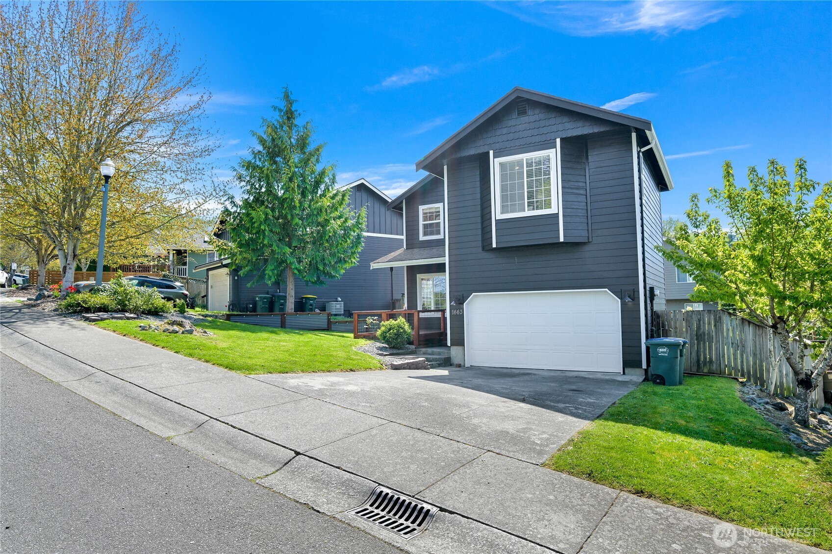 1443 Sweetbay Drive