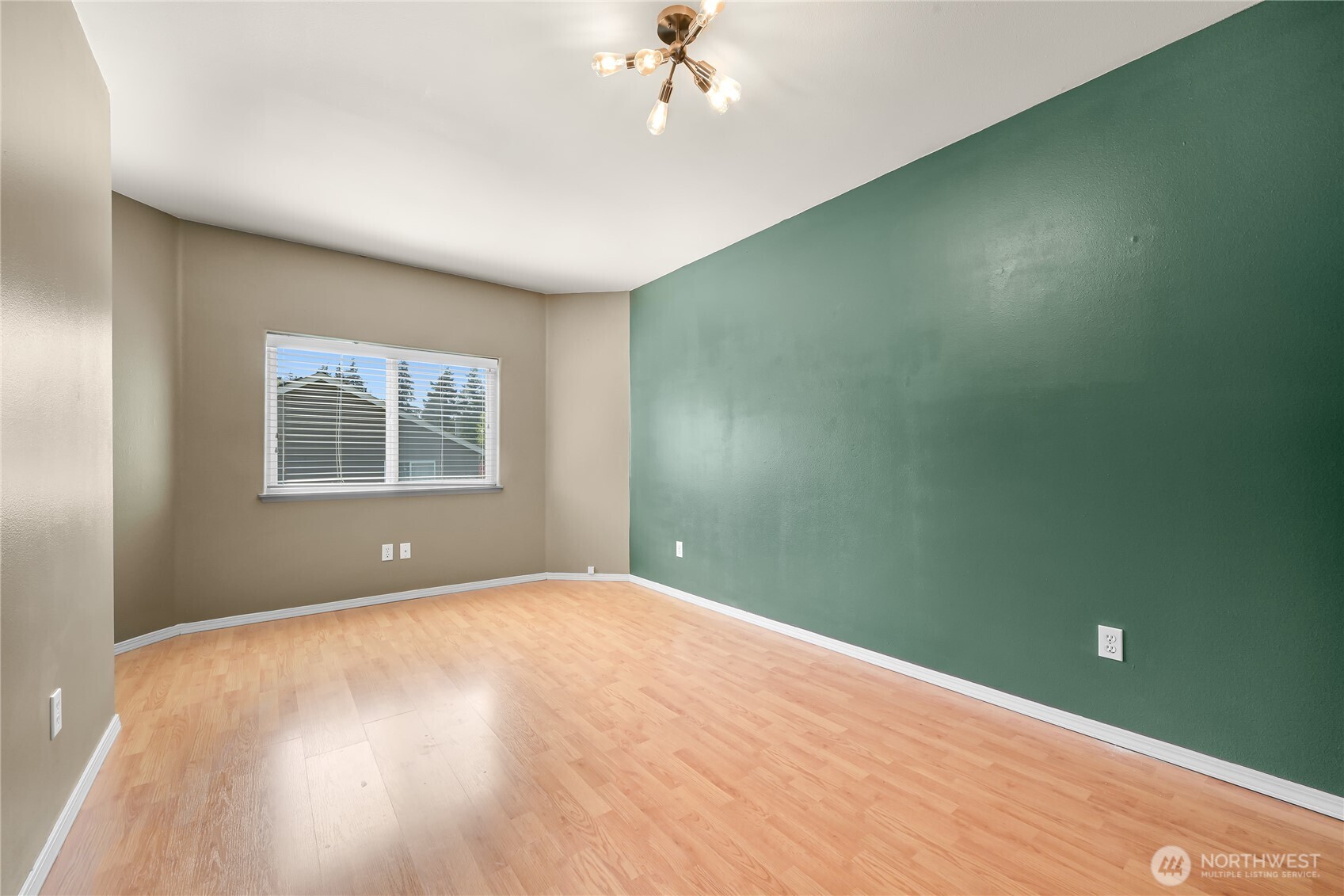1443 Sweetbay Drive
