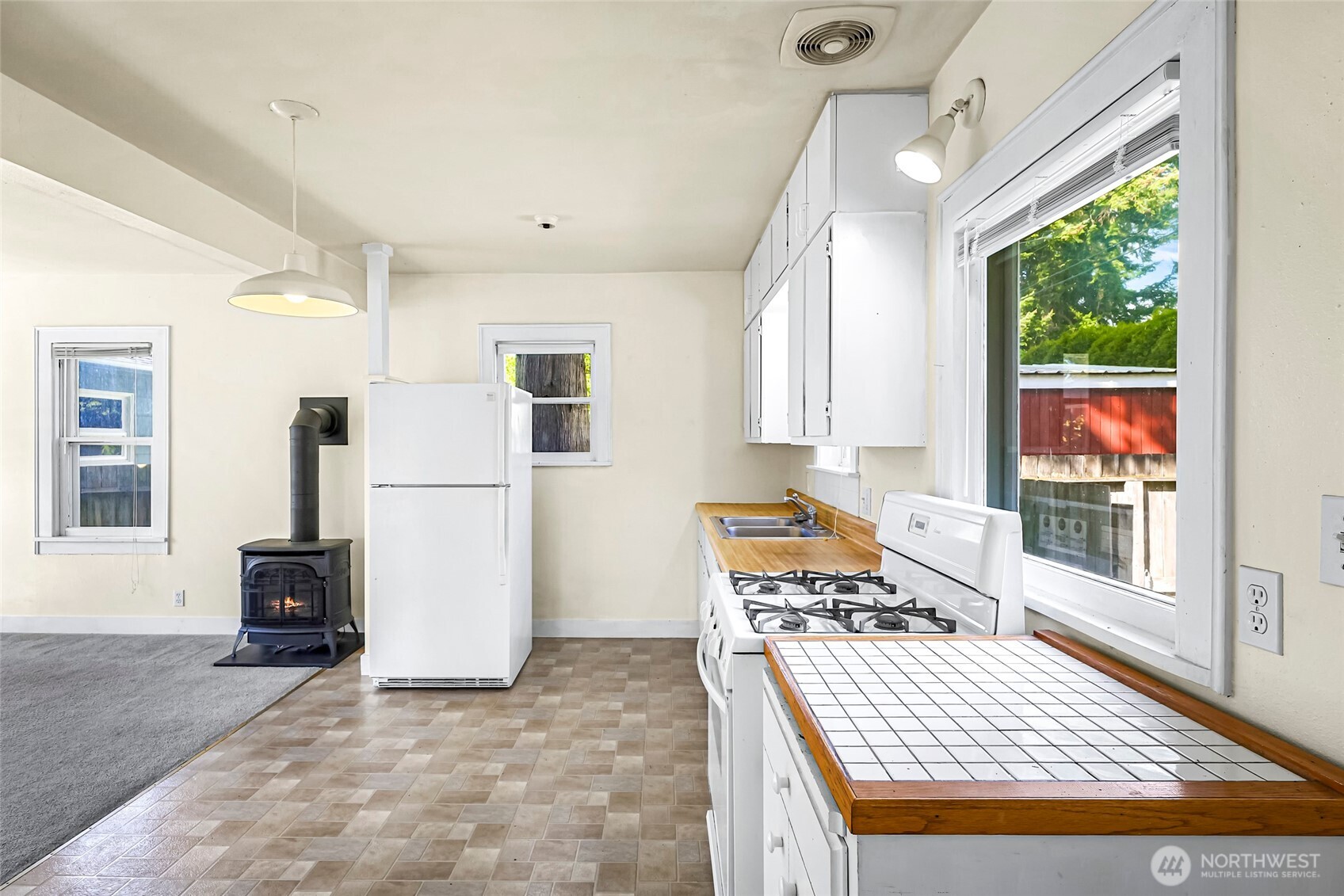 2938 Lynn Street
