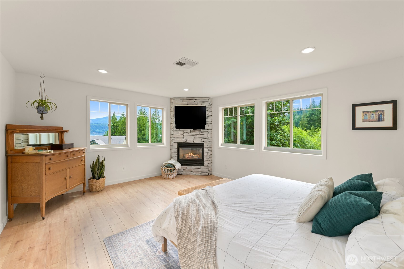 3344 Sunny Cove Court