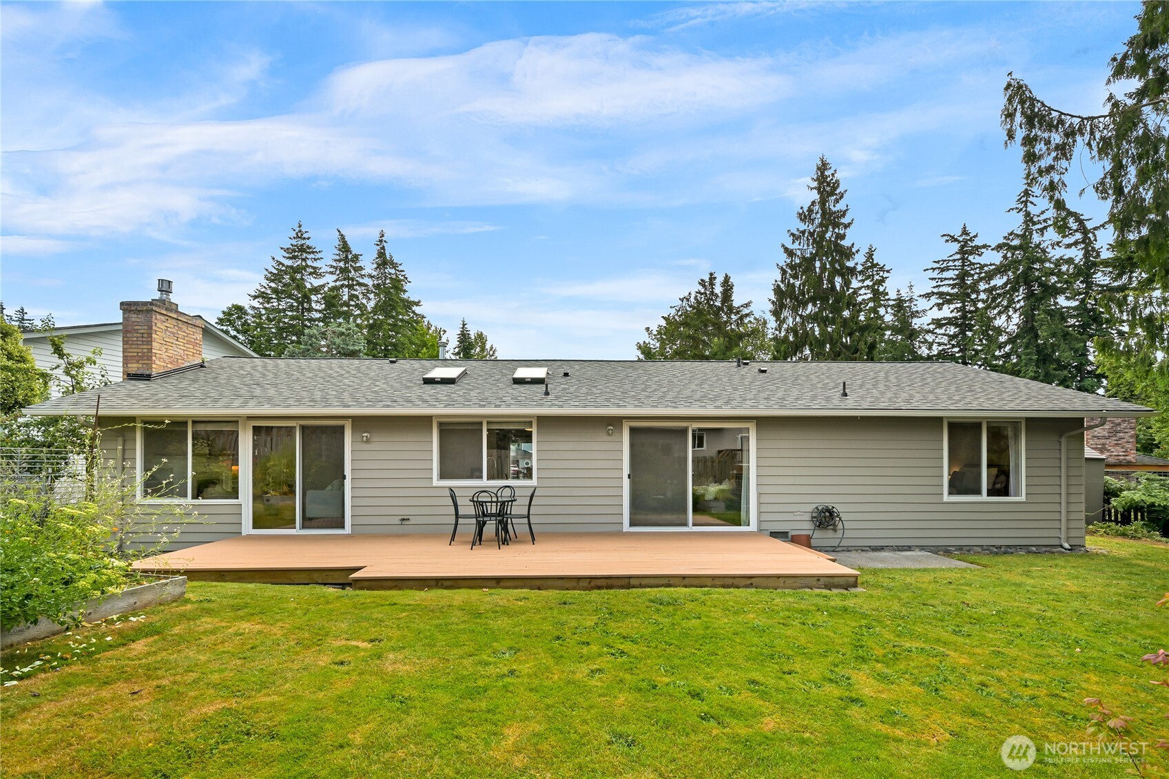 3027 Crest Court