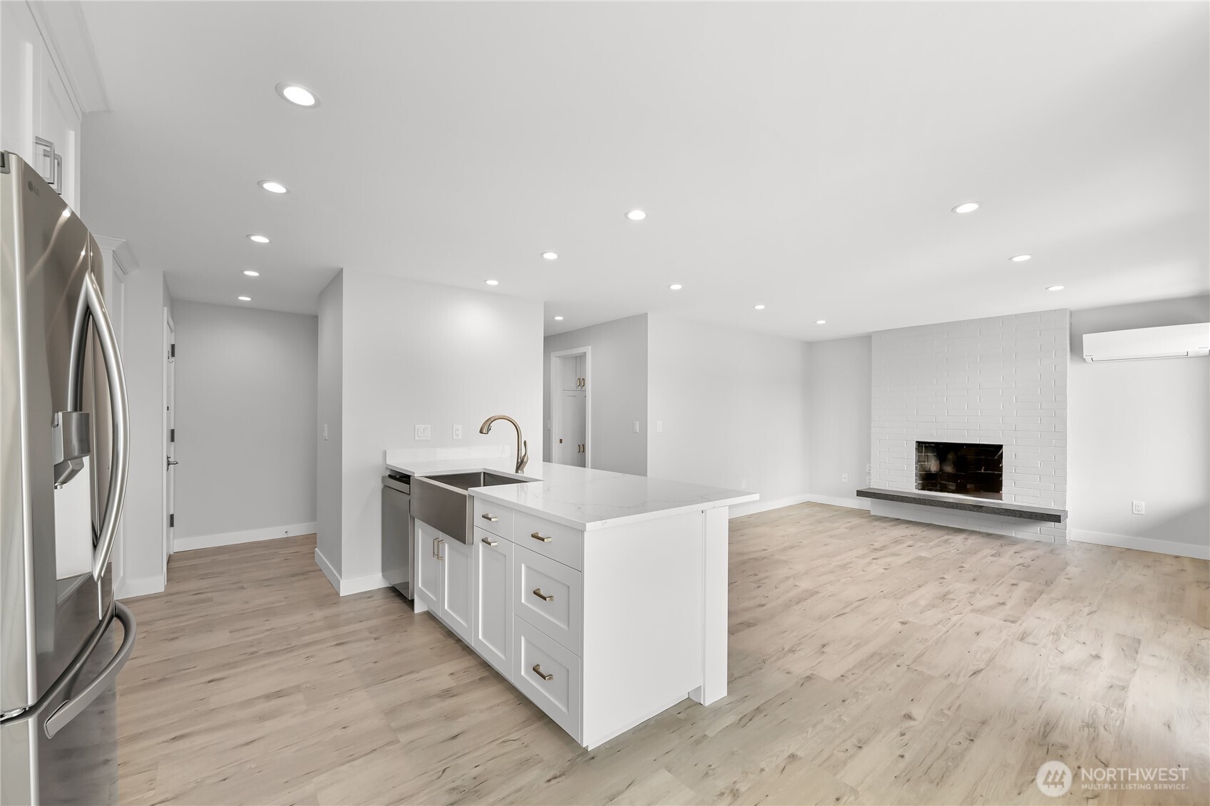 610 Northshore Drive Unit: 6123