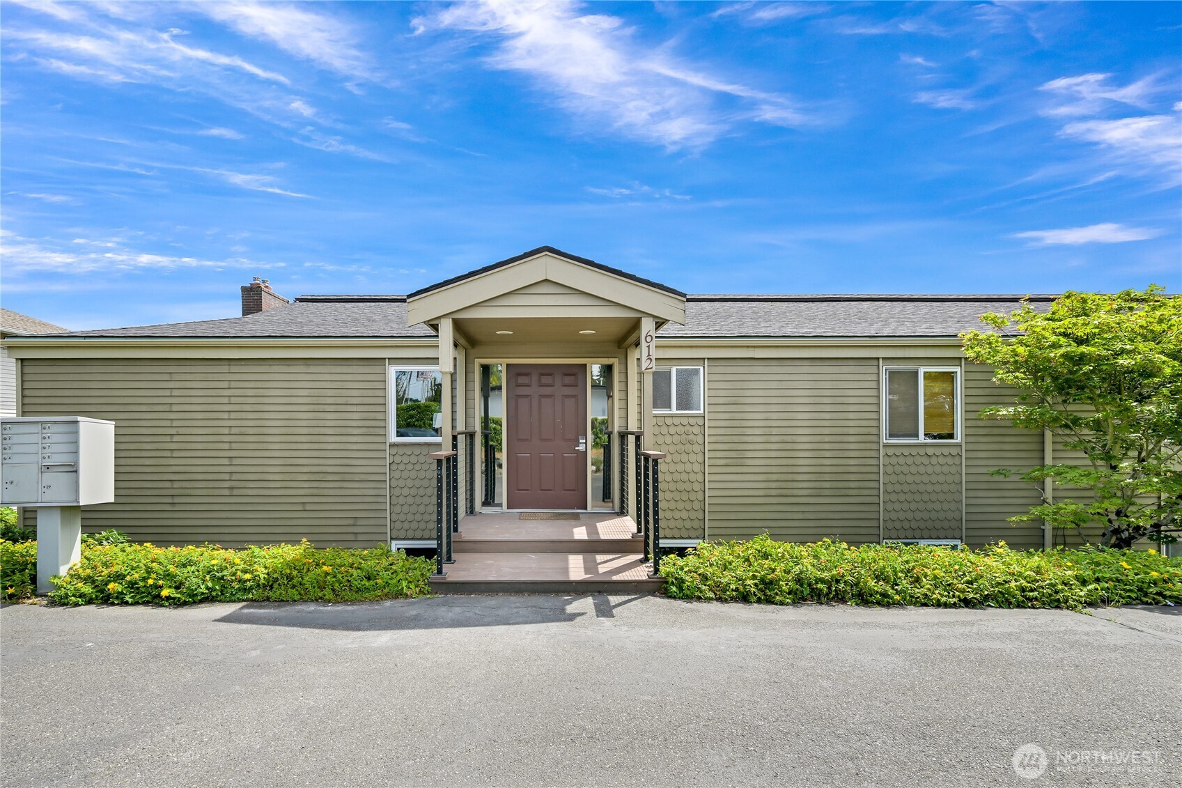 610 Northshore Drive Unit: 6123