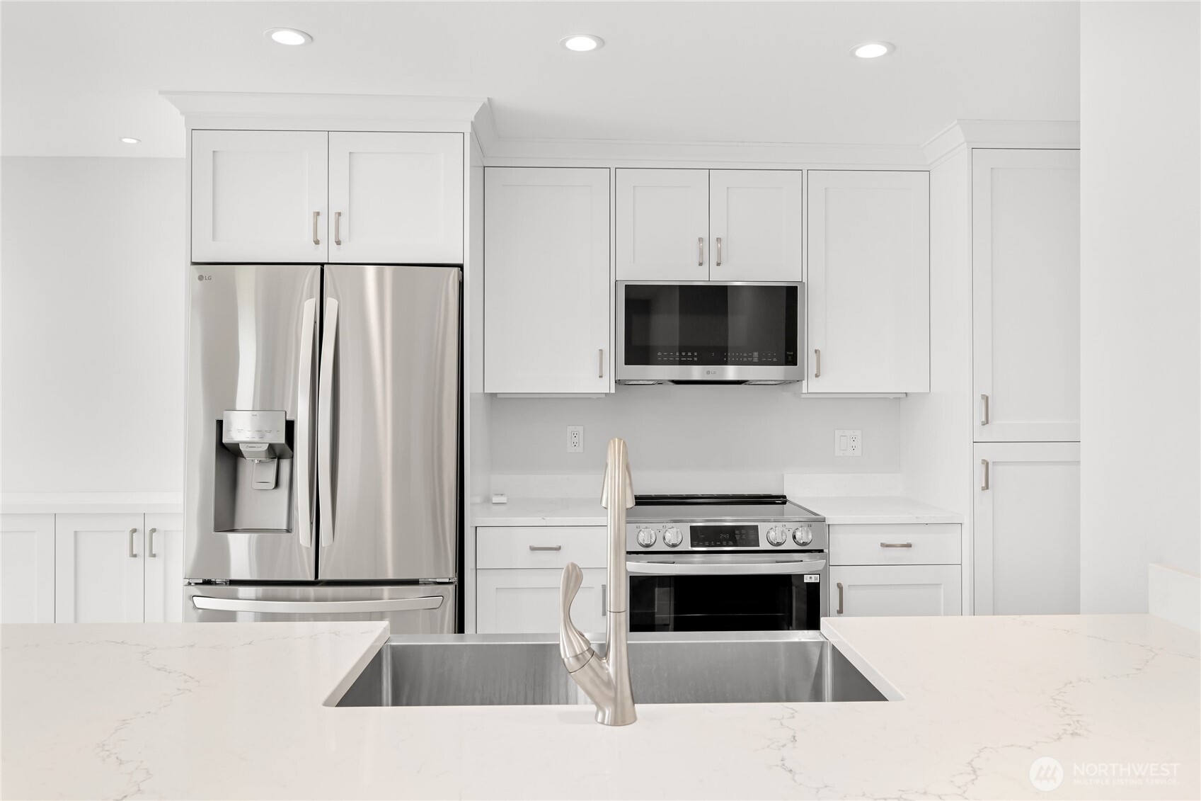 610 Northshore Drive Unit: 6123
