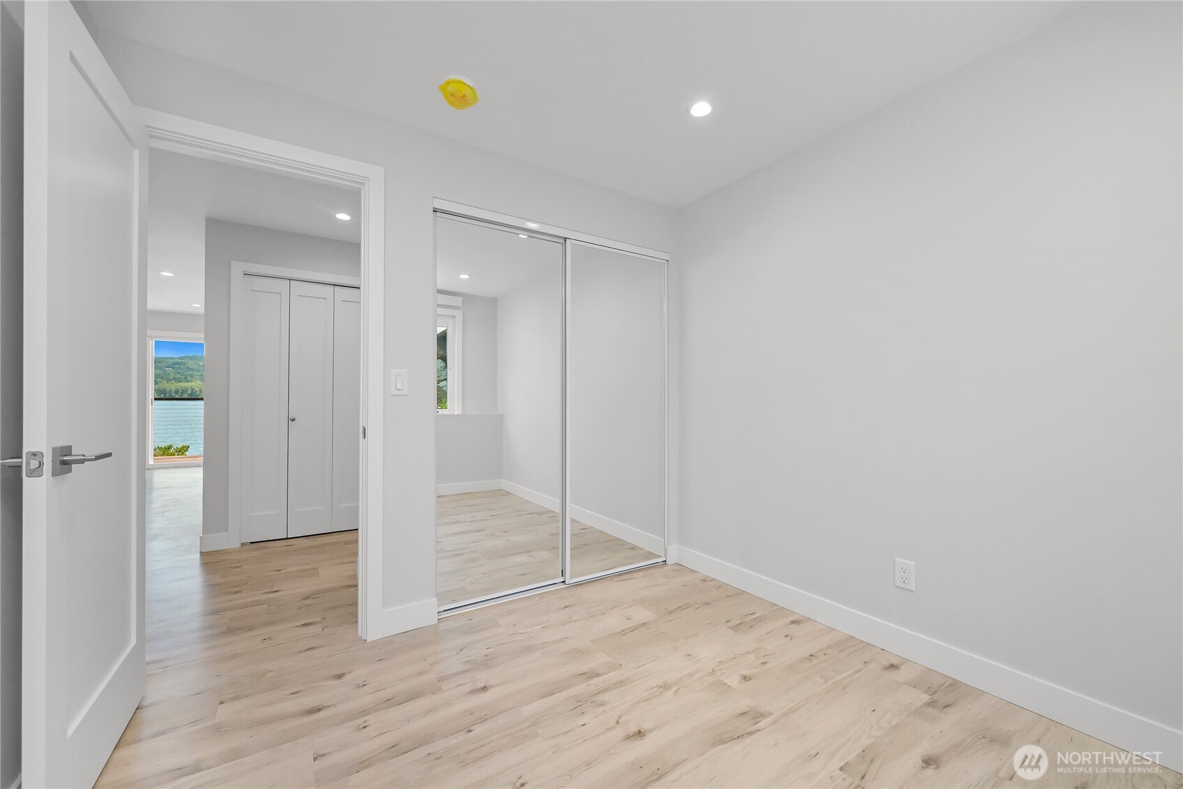 610 Northshore Drive Unit: 6123
