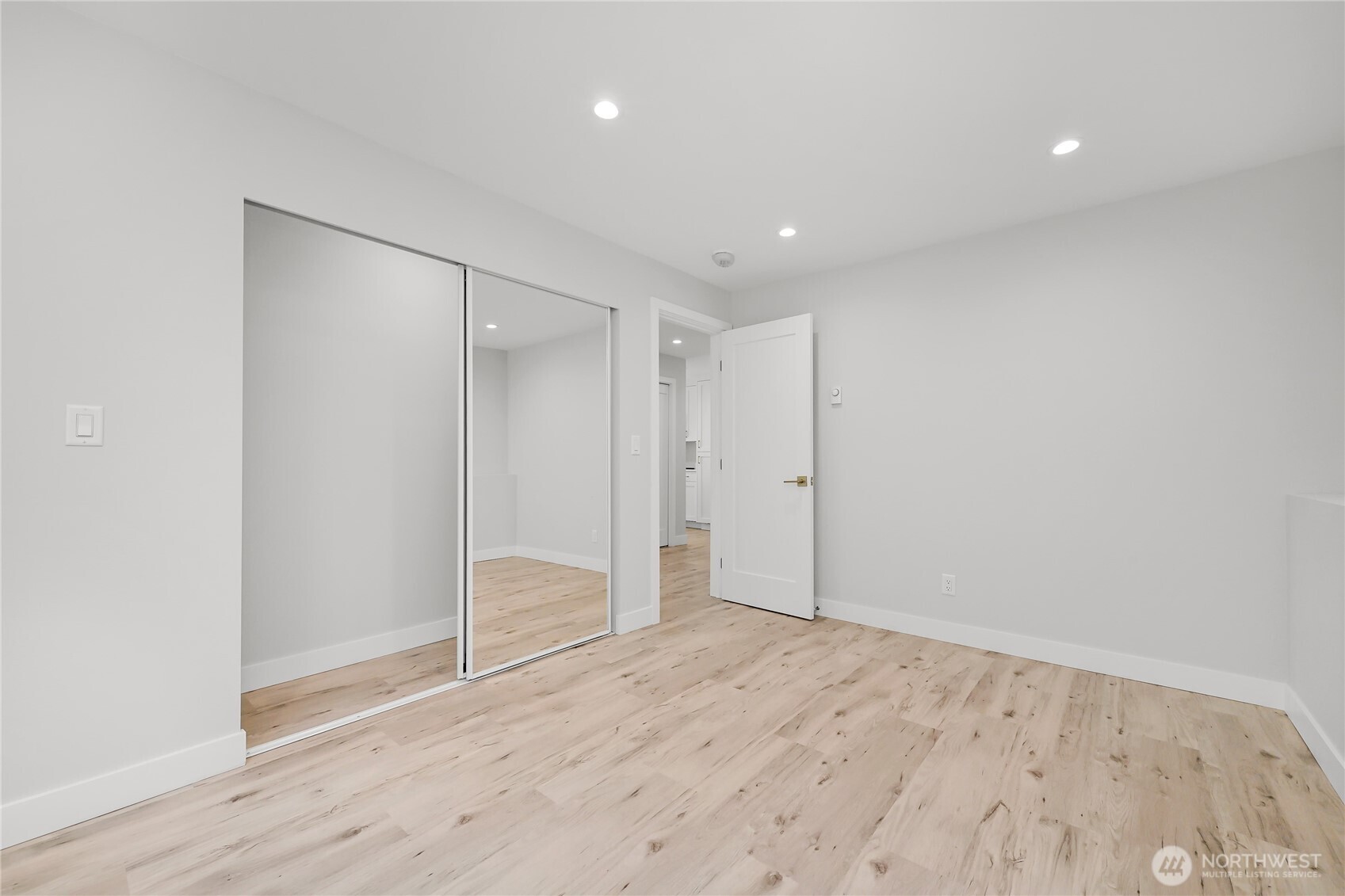 610 Northshore Drive Unit: 6123