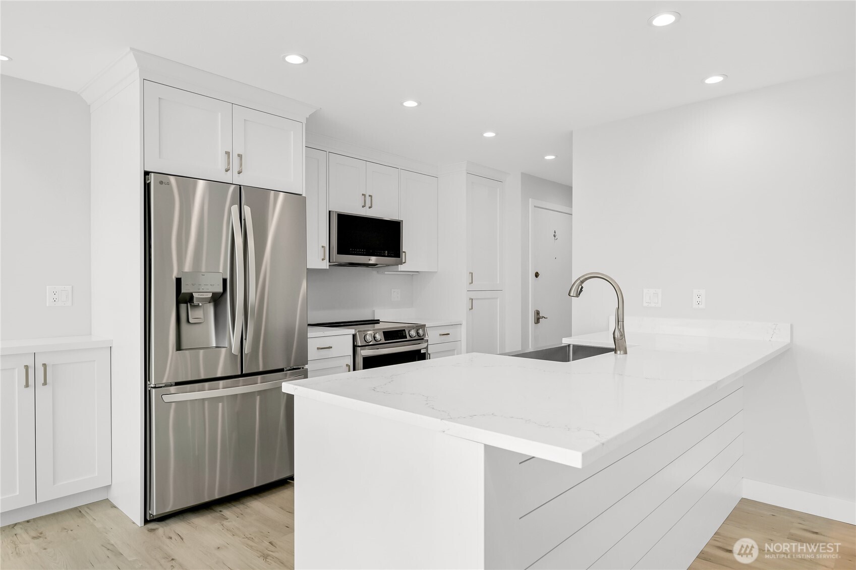 610 Northshore Drive Unit: 6123