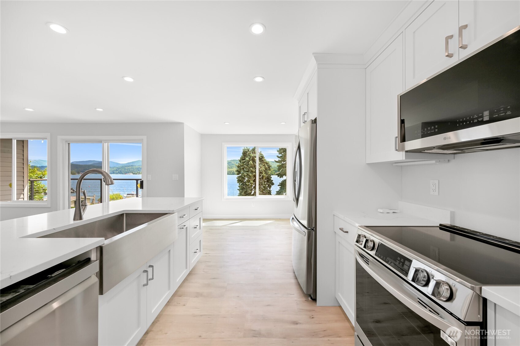 610 Northshore Drive Unit: 6123