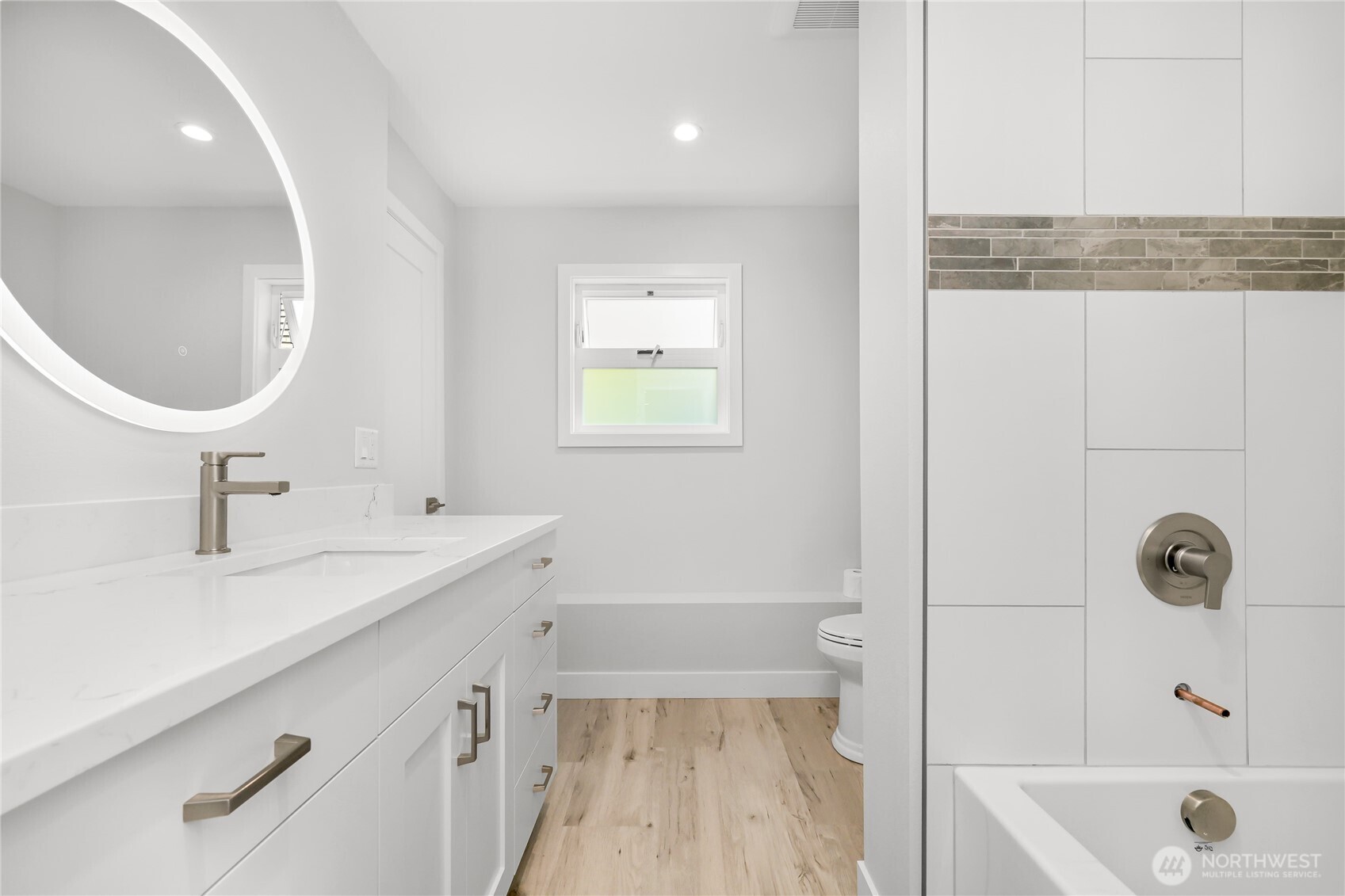 610 Northshore Drive Unit: 6123
