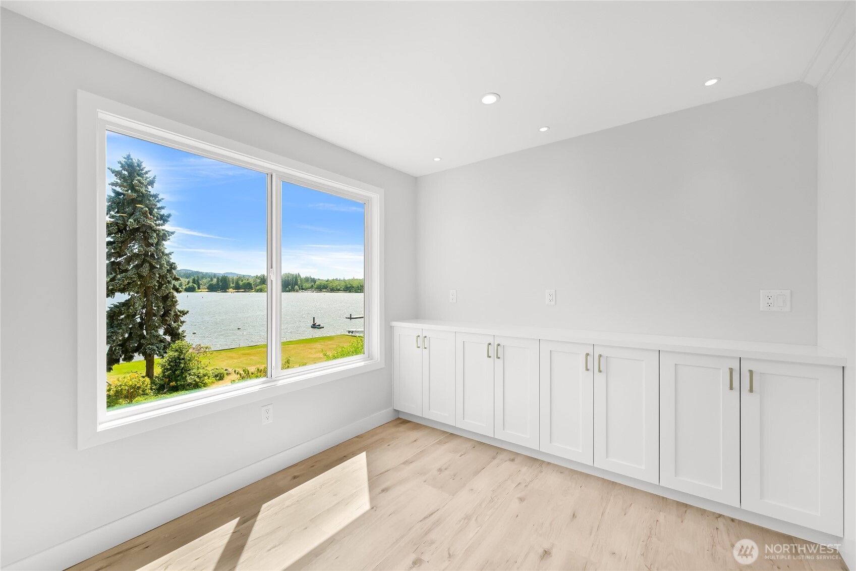610 Northshore Drive Unit: 6123
