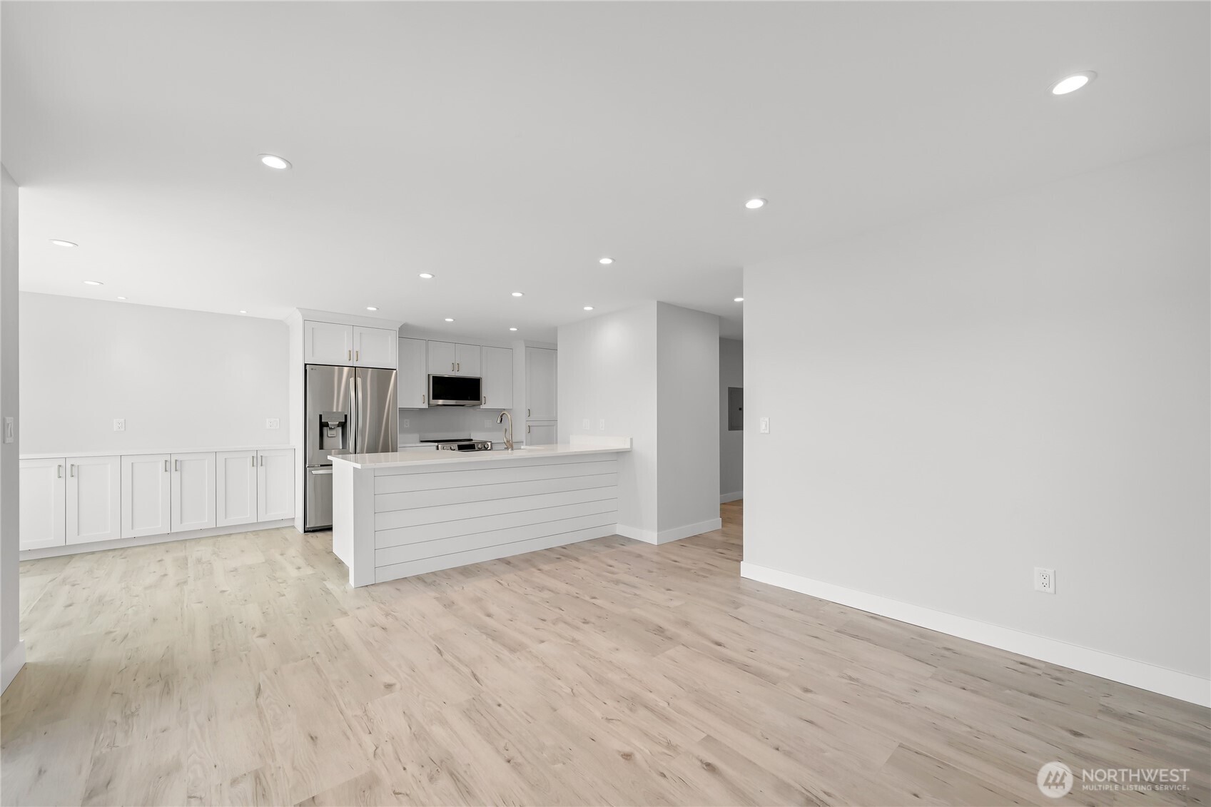 610 Northshore Drive Unit: 6123