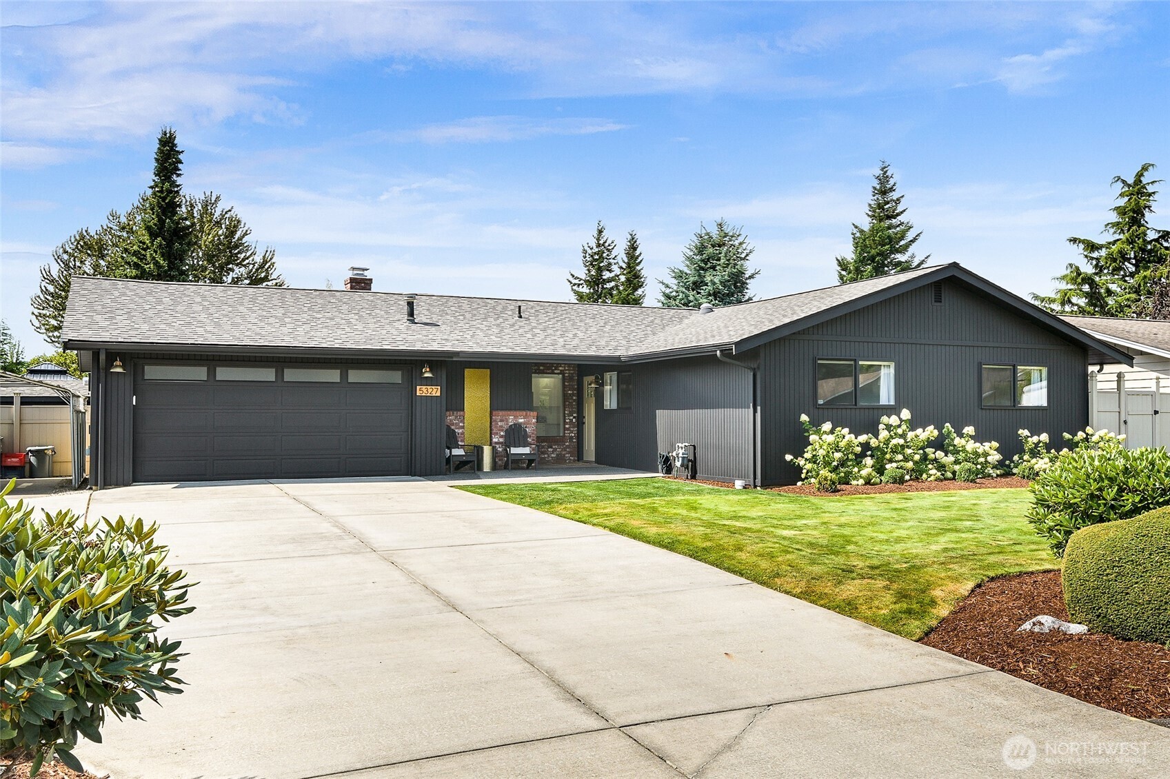 5327 Bellaire Way